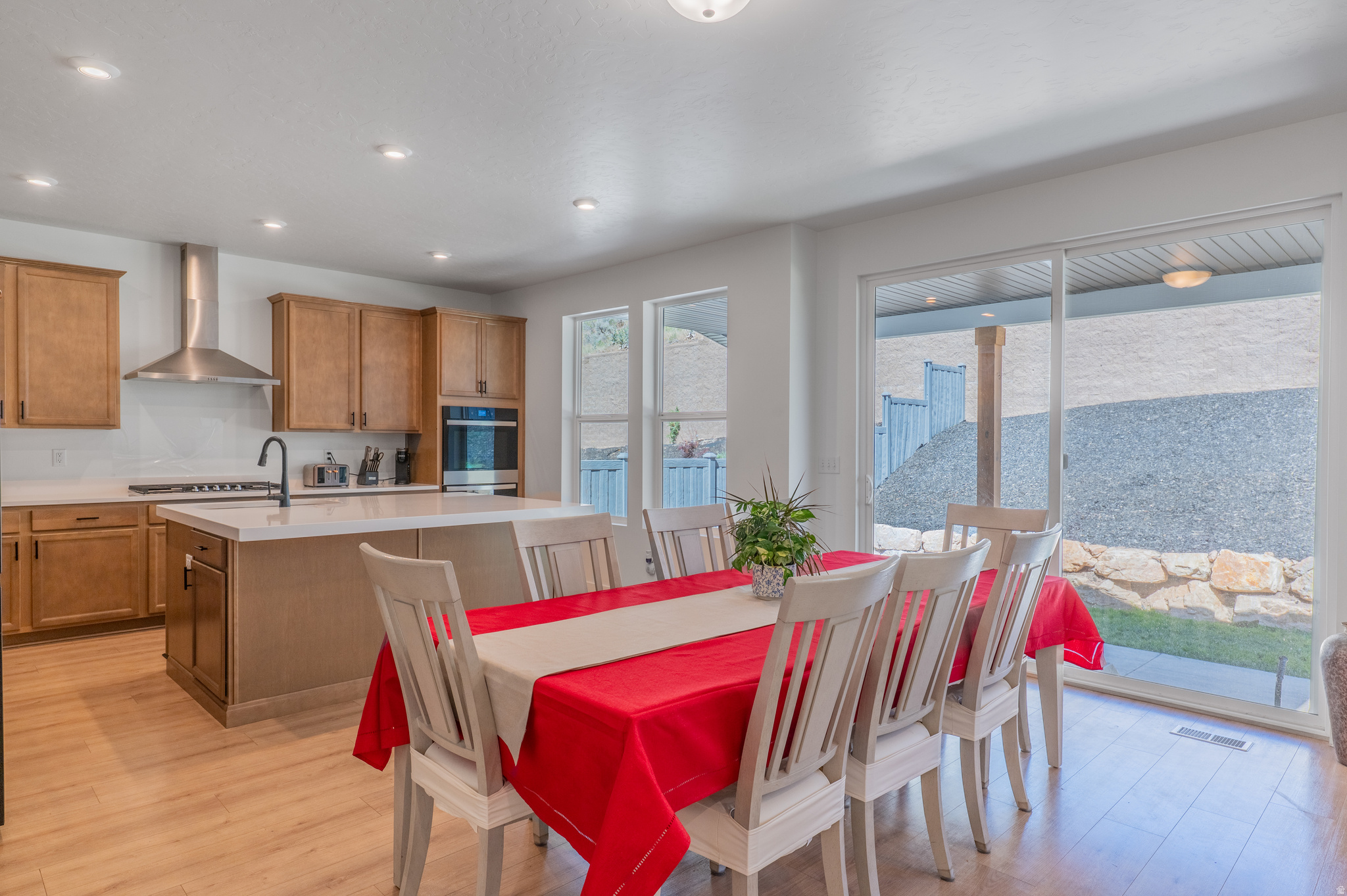 CANYON POINT - Residential