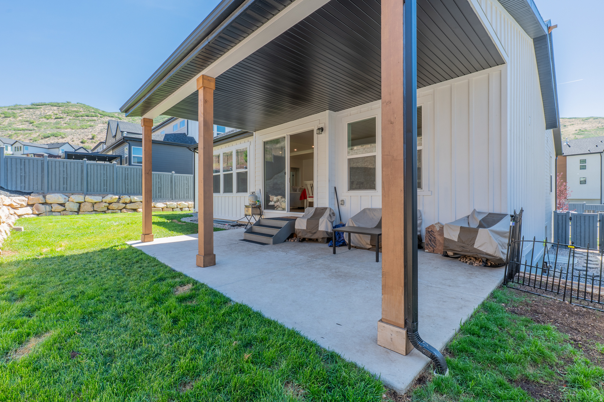 CANYON POINT - Residential