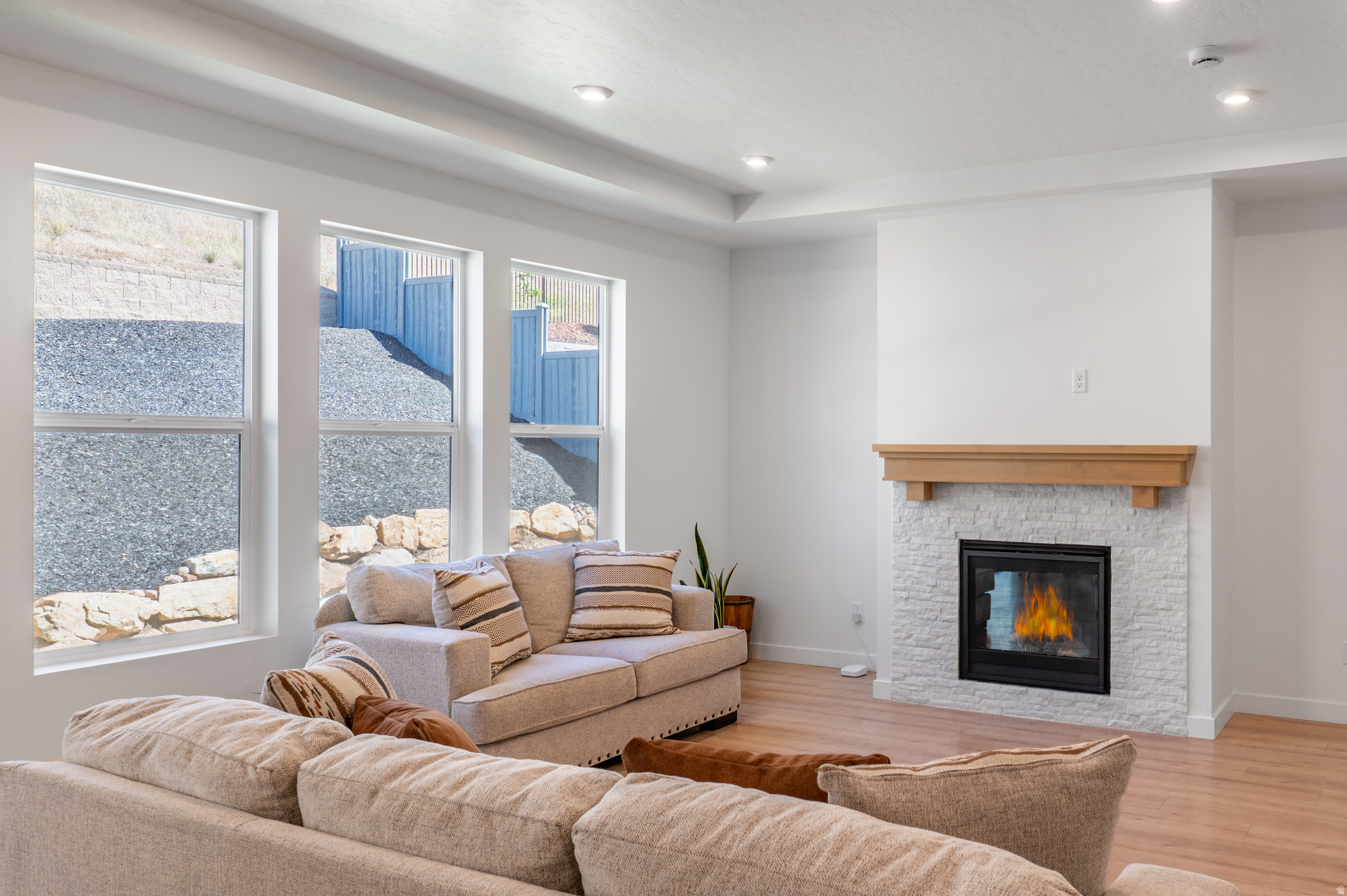 CANYON POINT - Residential