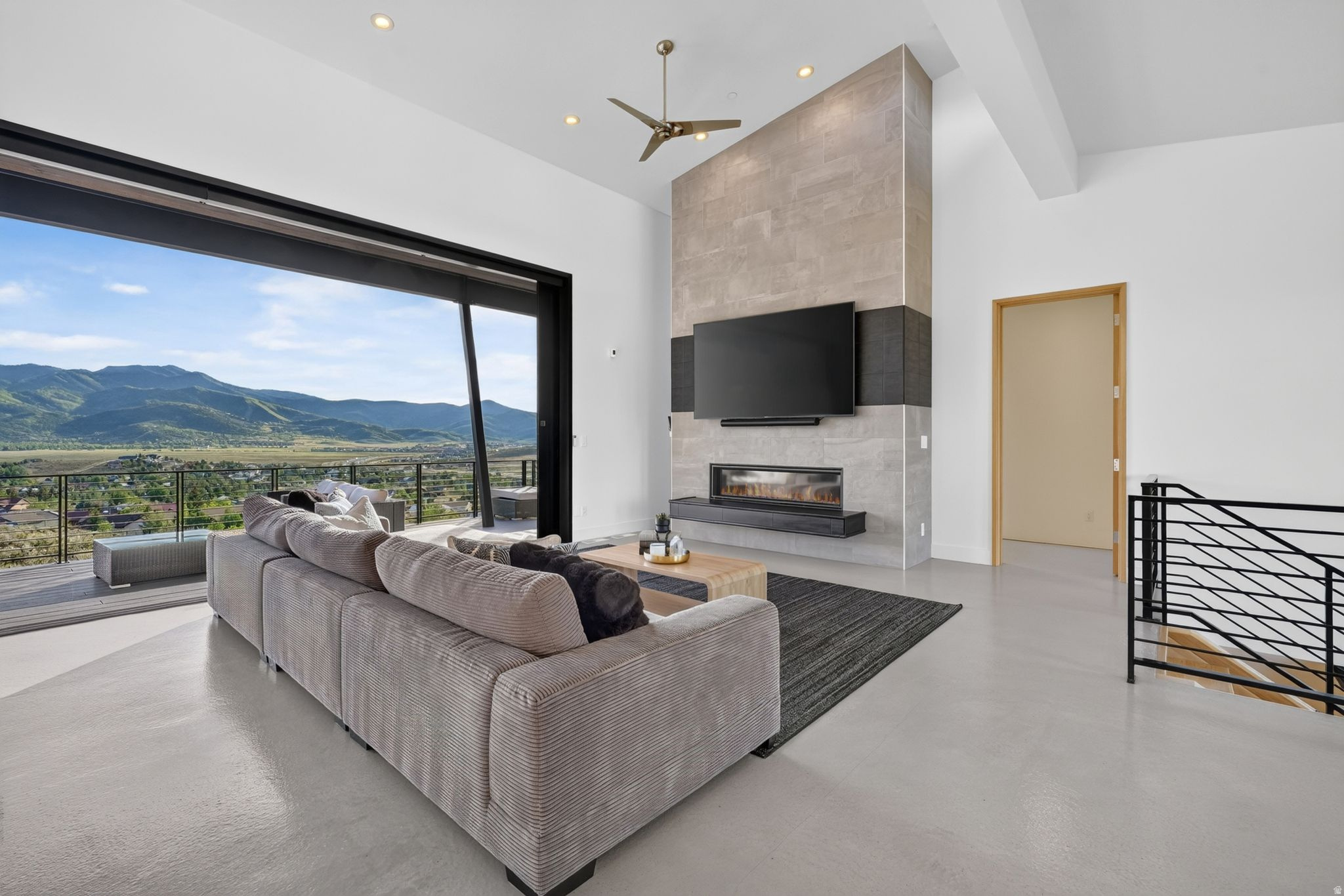 HIGHLAND ESTATES SUBDIVISION - Residential