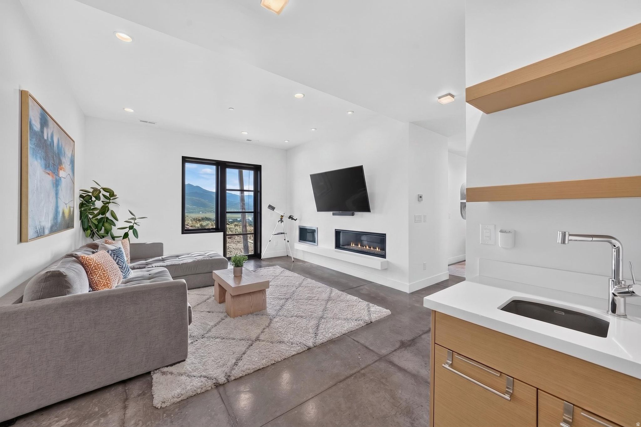 HIGHLAND ESTATES SUBDIVISION - Residential