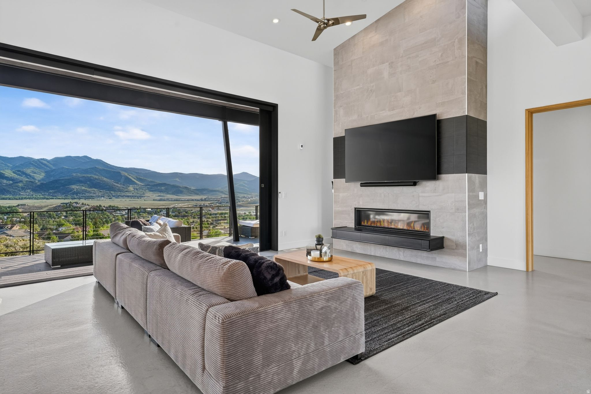 HIGHLAND ESTATES SUBDIVISION - Residential