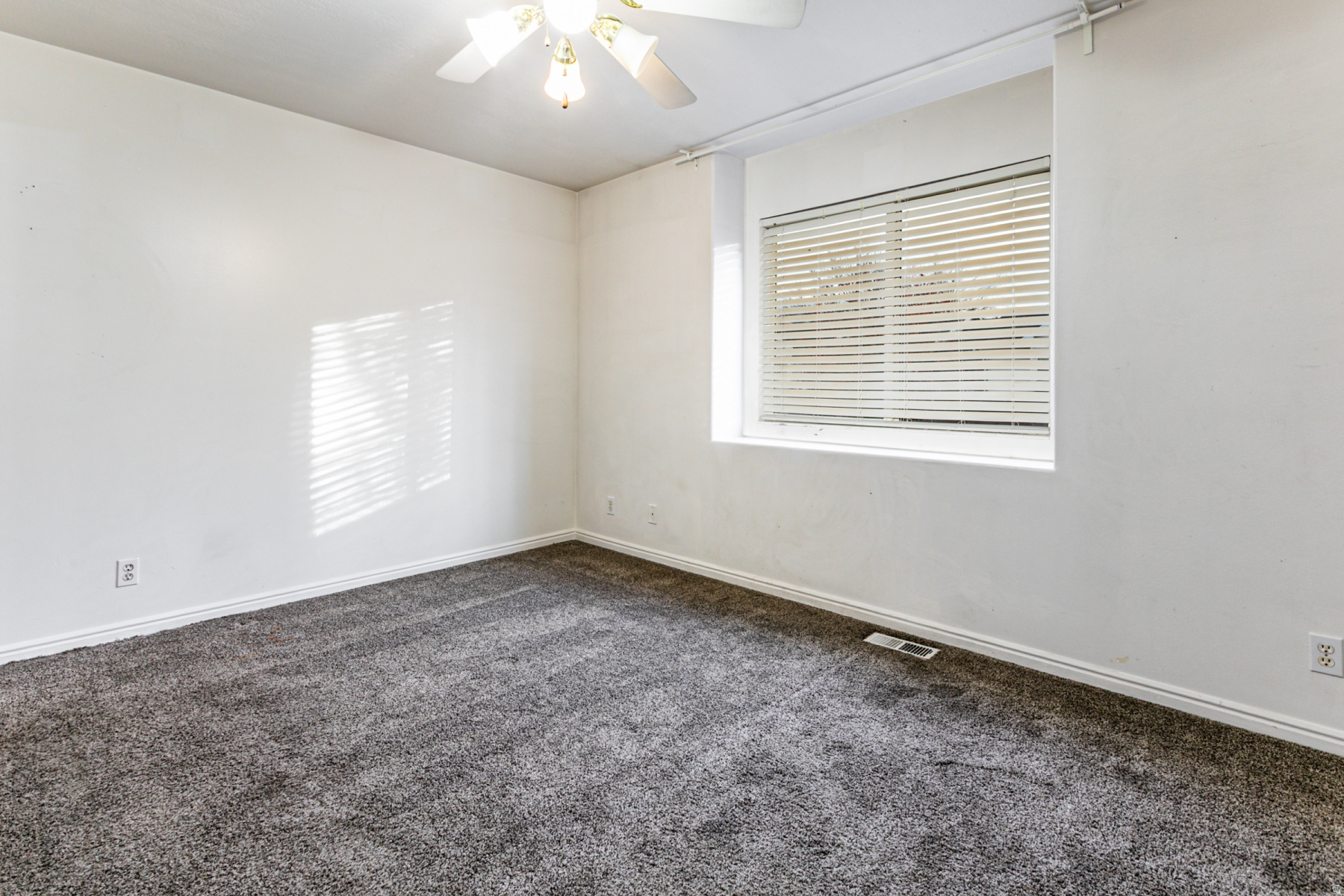 PEREGRINE POINTE - Residential