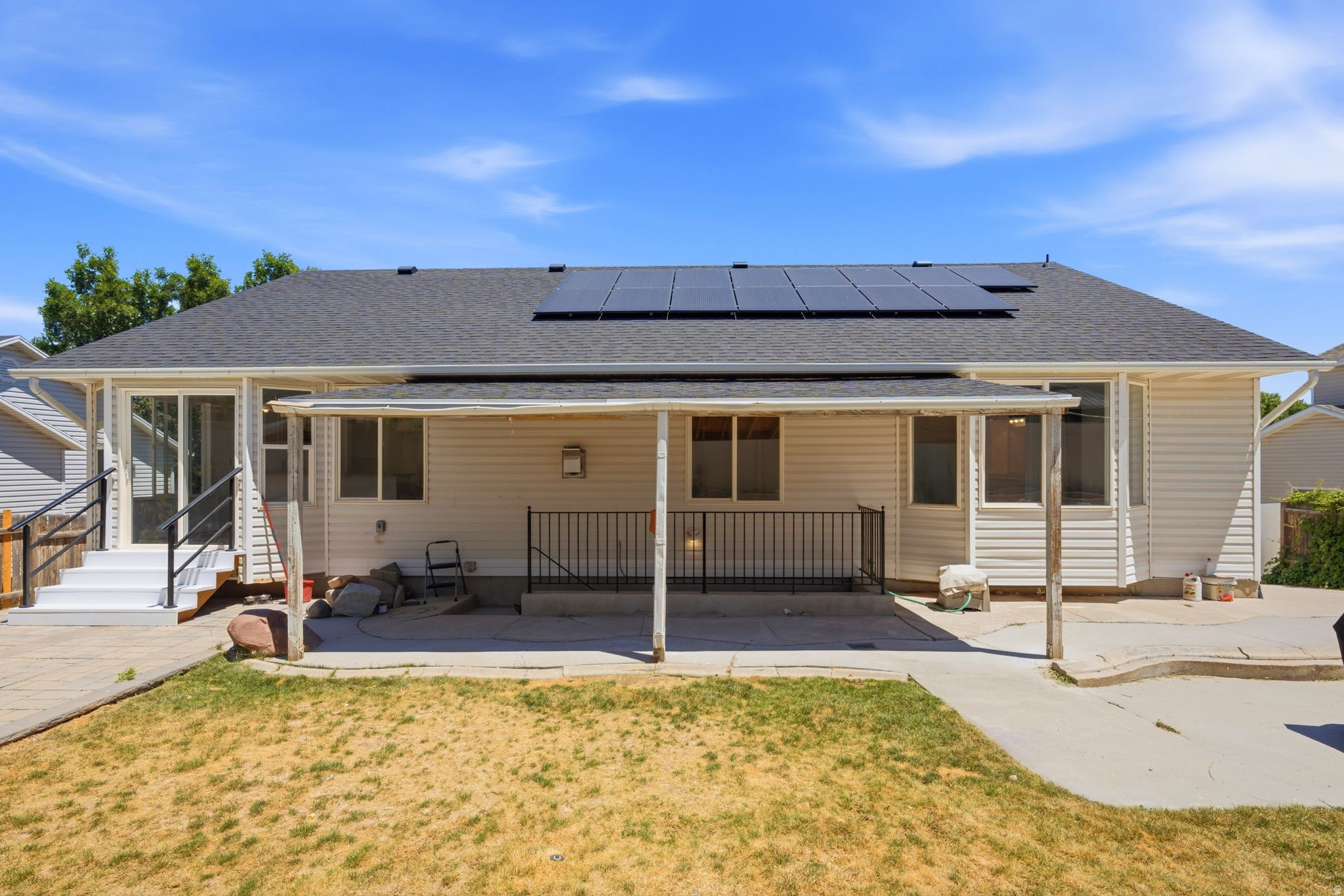 DIAMOND SUMMIT - Residential