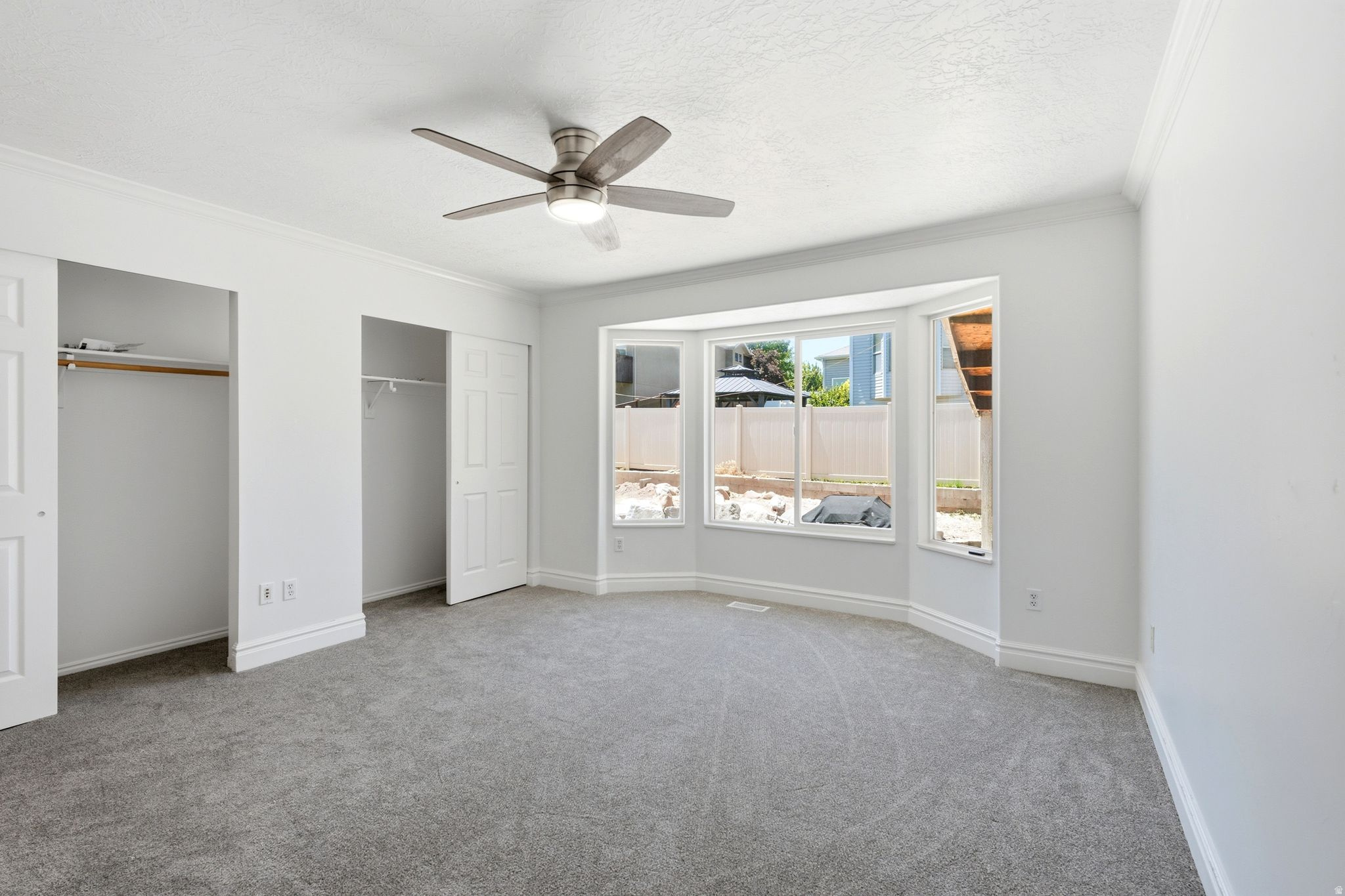 DIAMOND SUMMIT - Residential