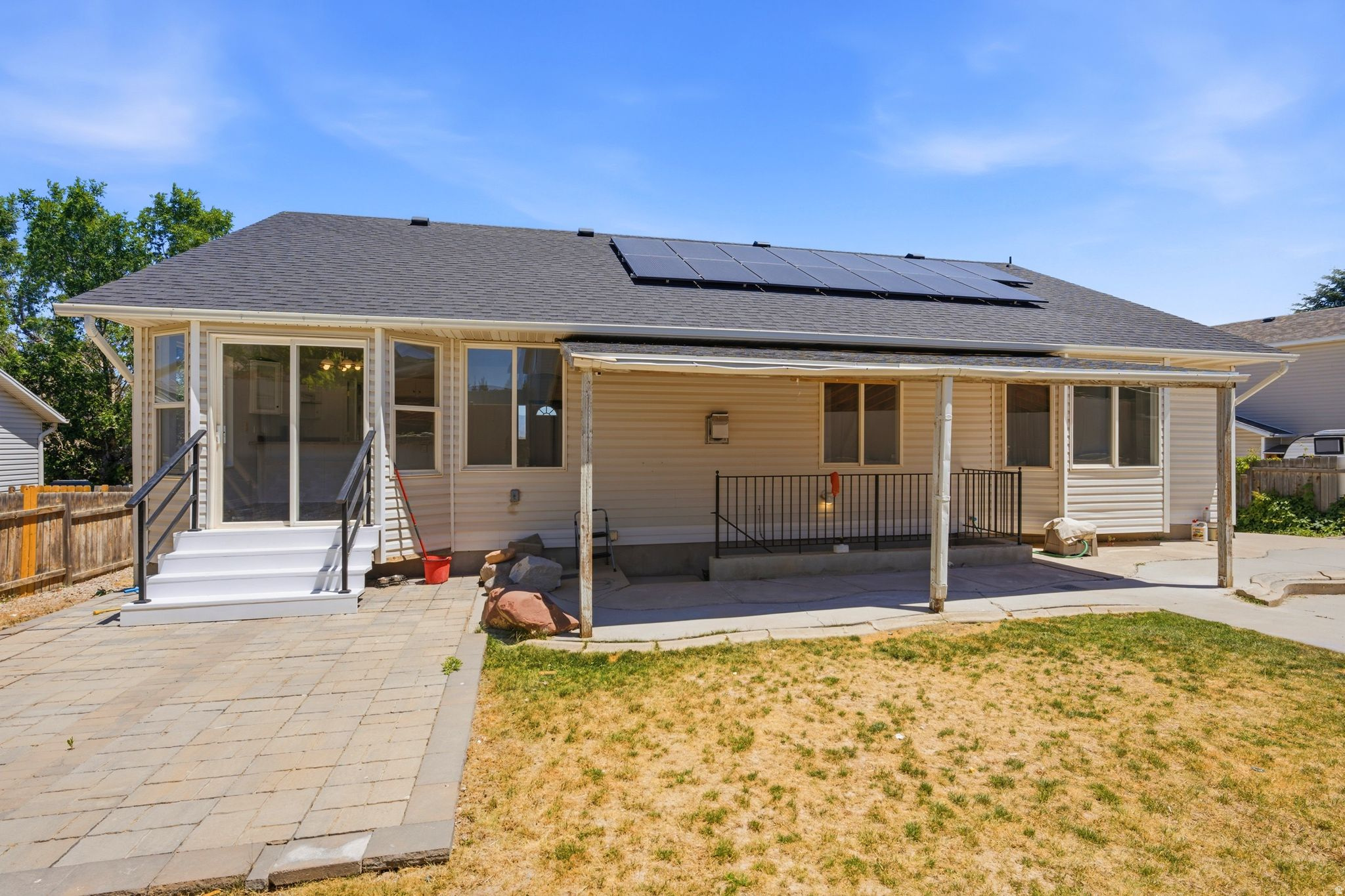 DIAMOND SUMMIT - Residential