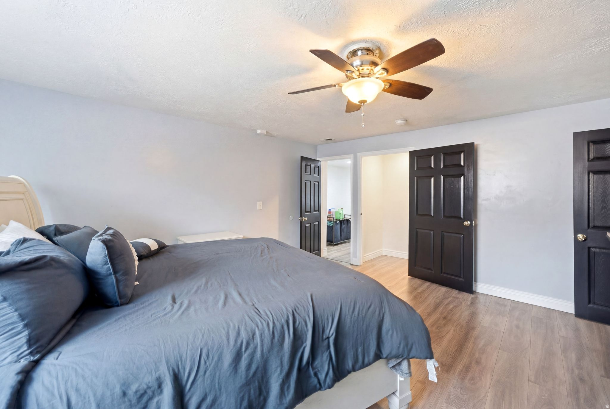 DIAMOND SUMMIT - Residential