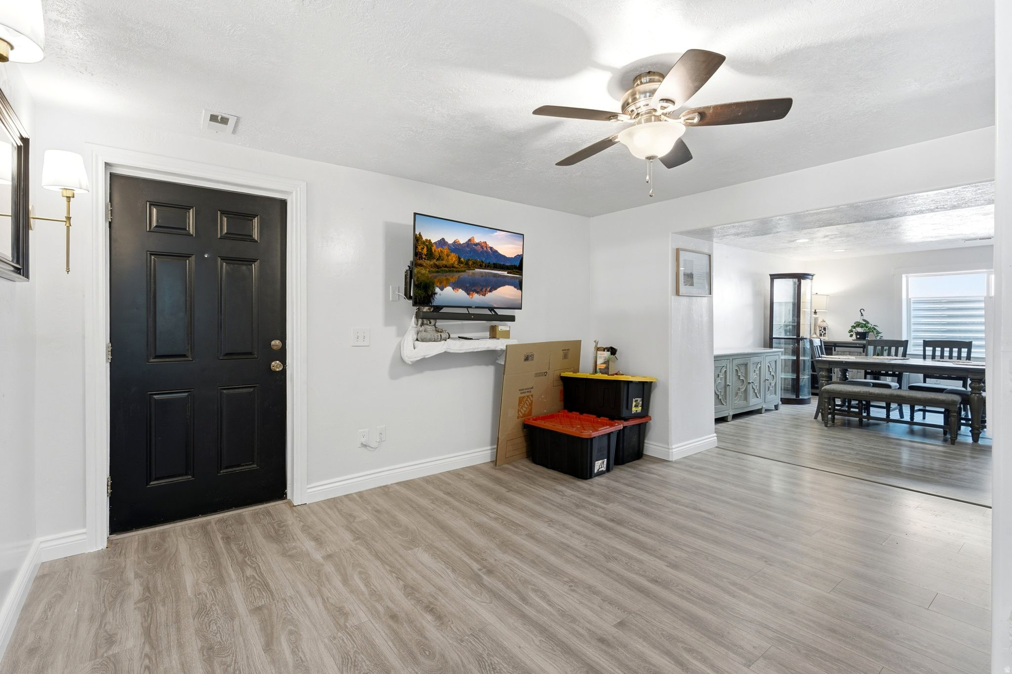 DIAMOND SUMMIT - Residential