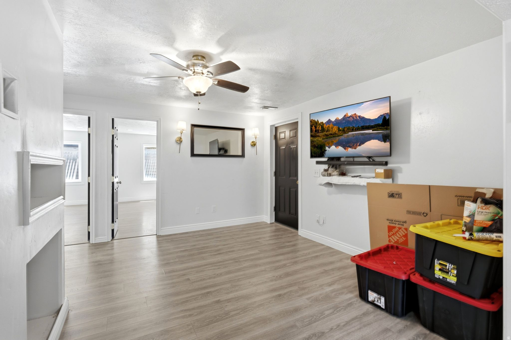 DIAMOND SUMMIT - Residential