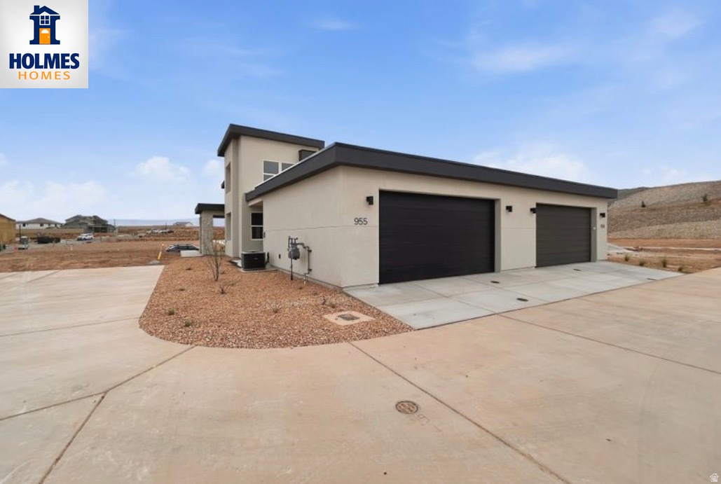 IRONWOOD FLATS - Residential