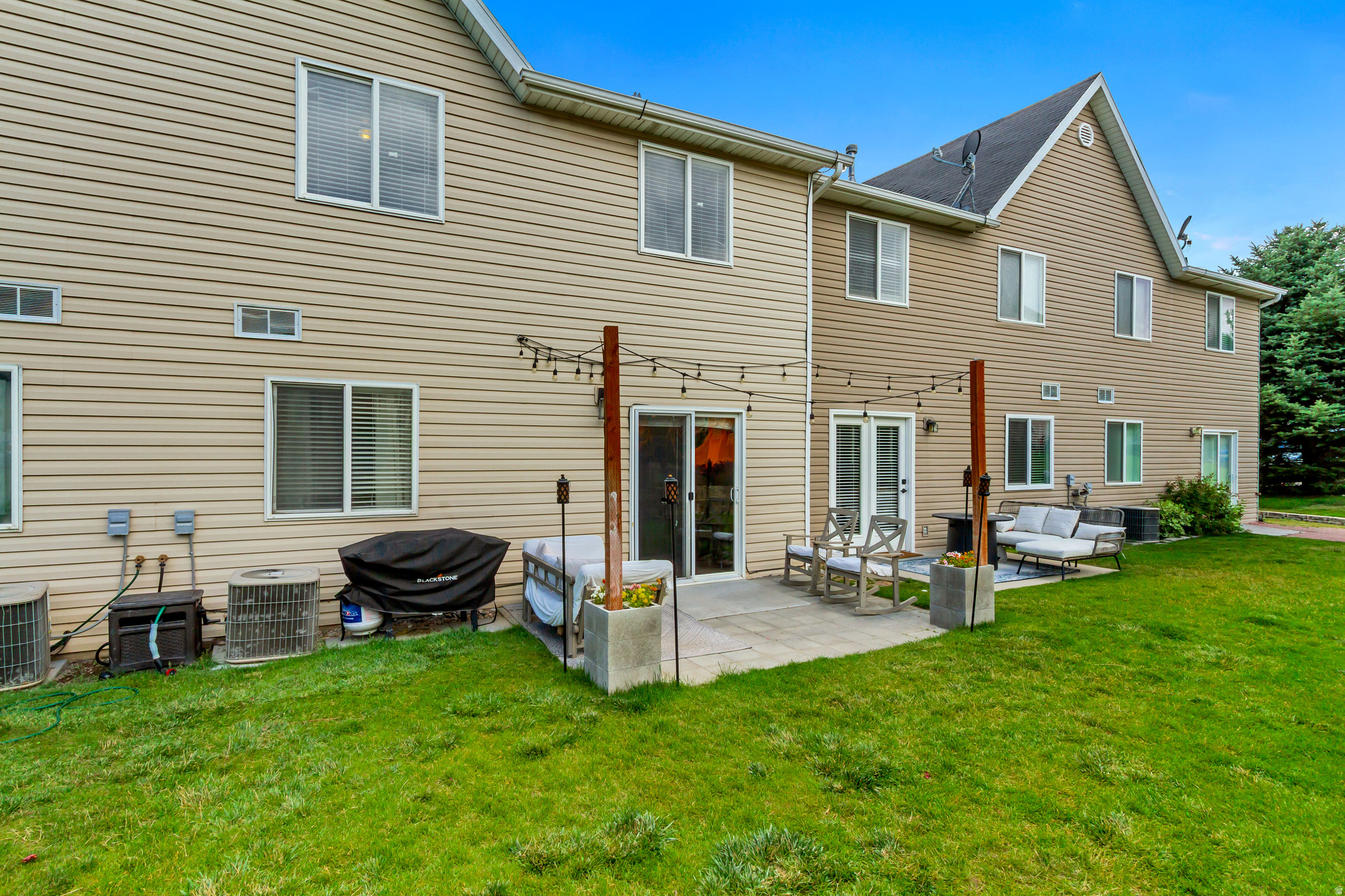 COUNTRY LANE - Residential