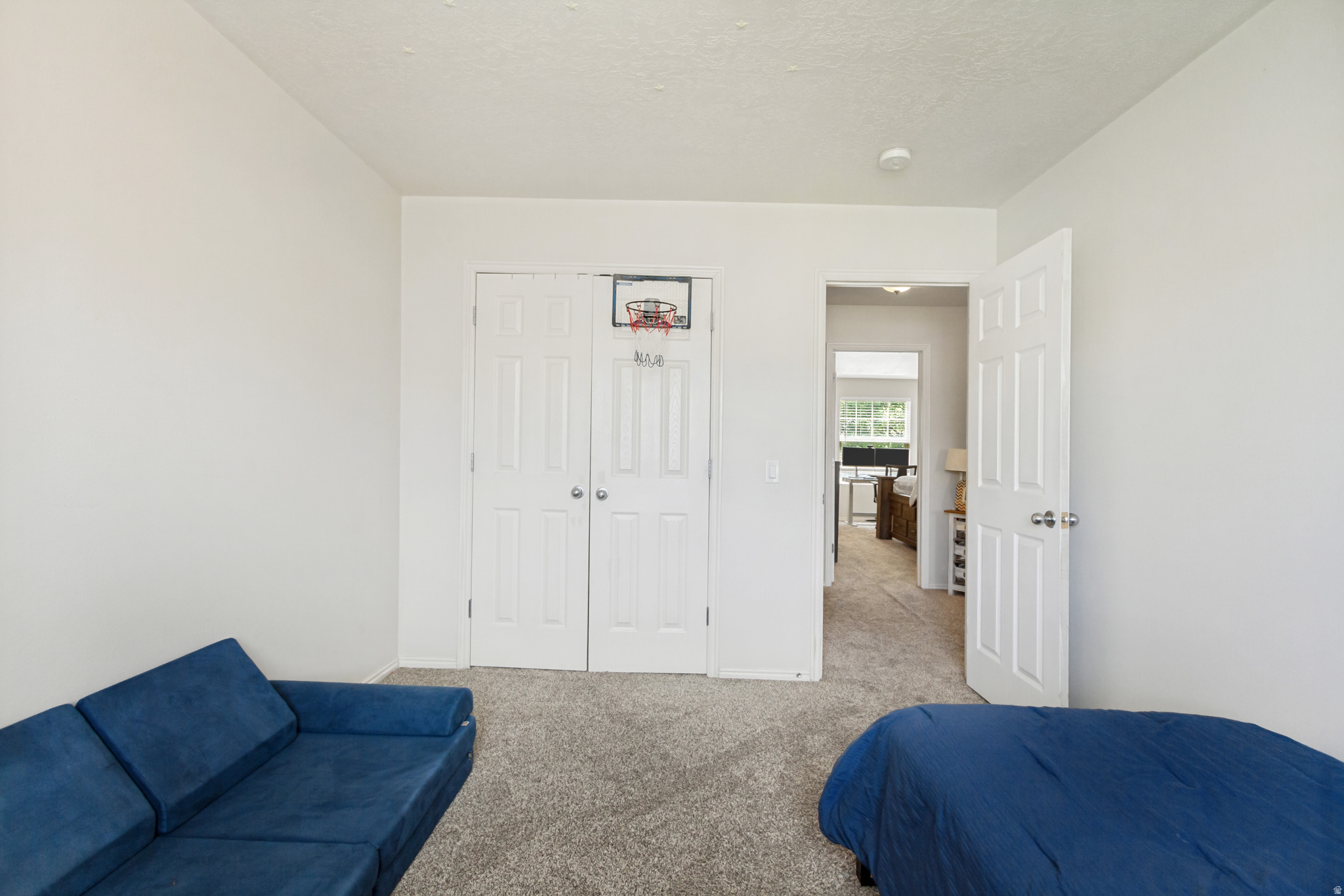 COUNTRY LANE - Residential