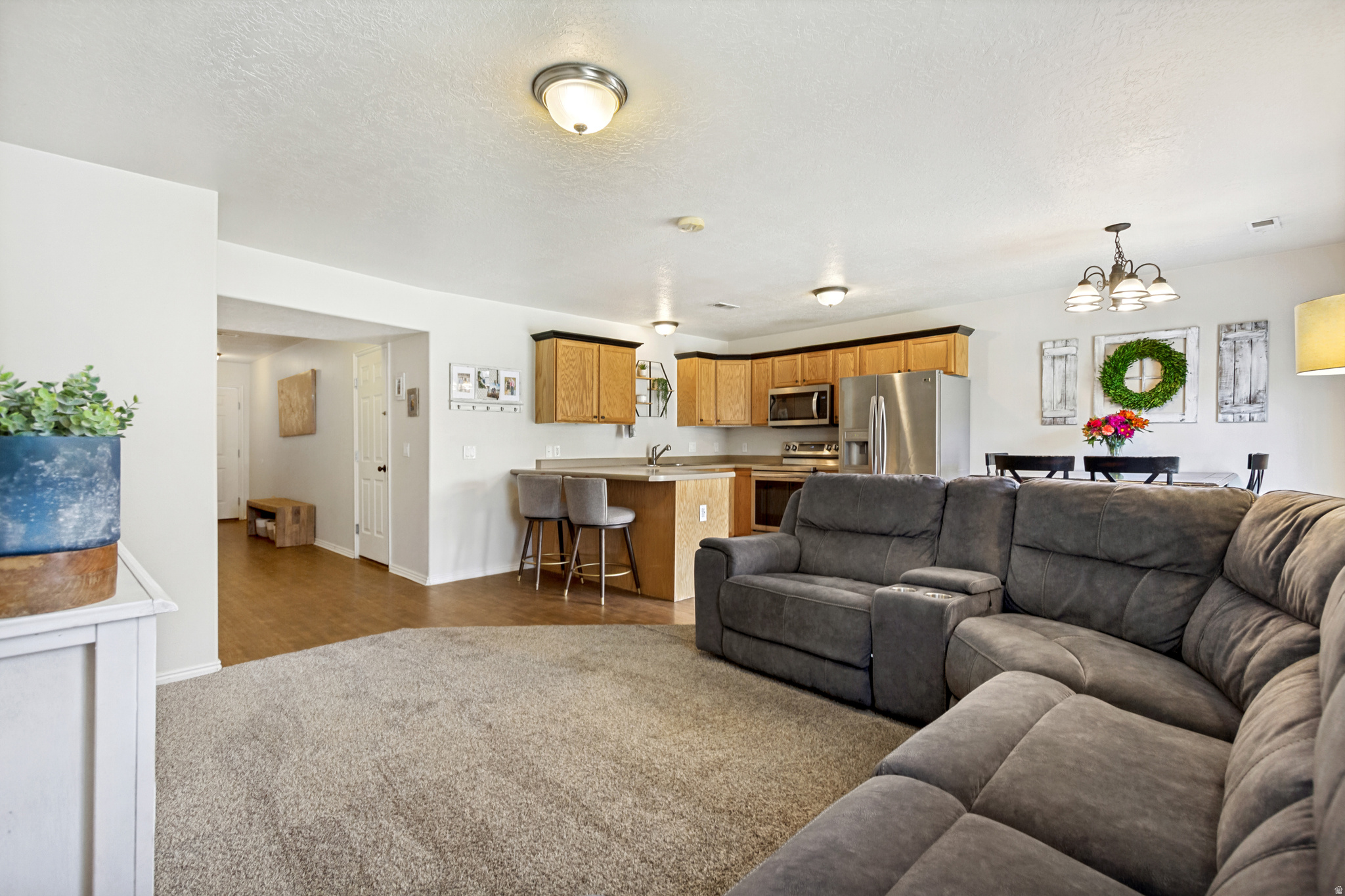 COUNTRY LANE - Residential