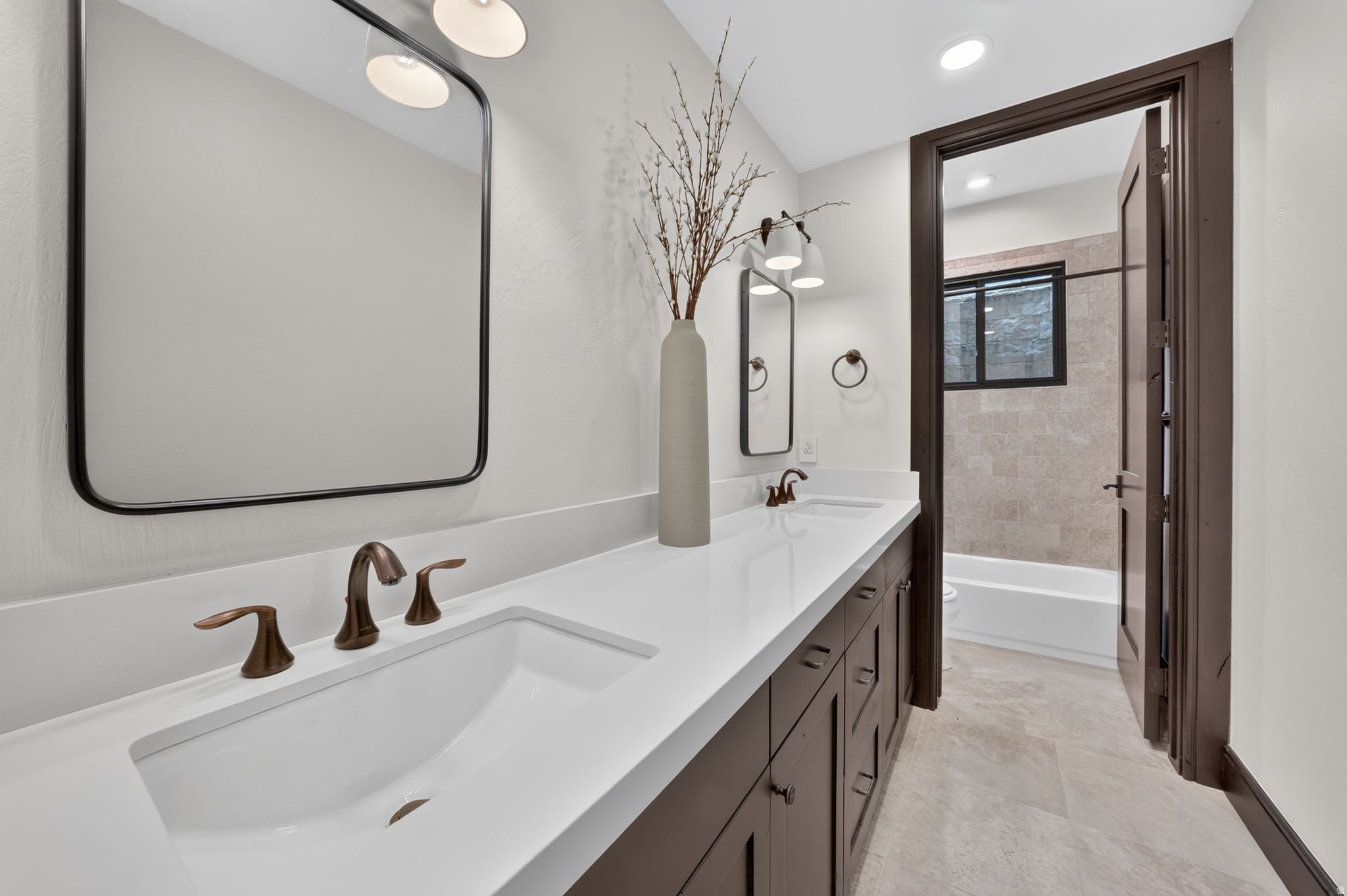 JEREMY POINT GOLF VILLAS - Residential