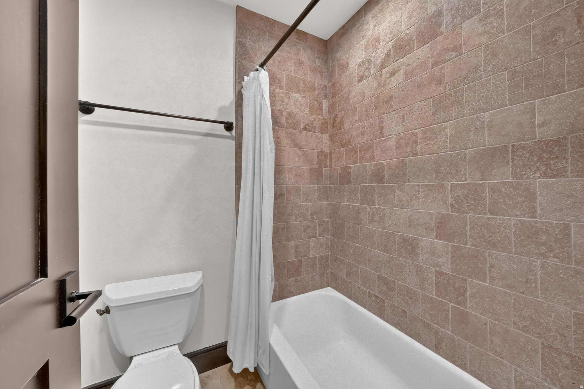 JEREMY POINT GOLF VILLAS - Residential
