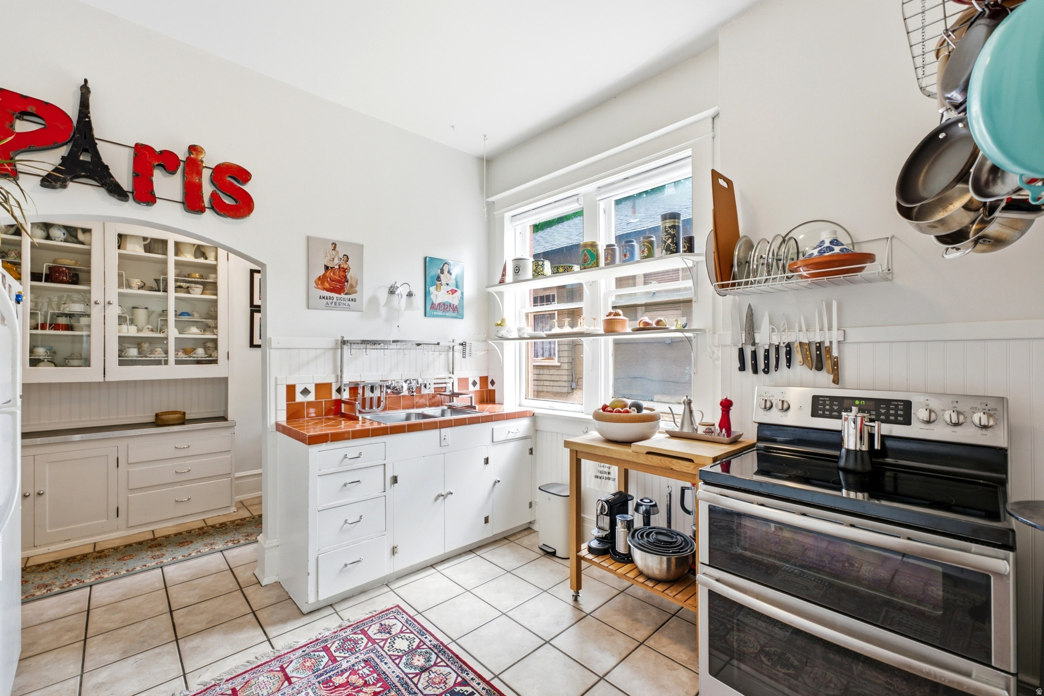 AVENUES - Residential