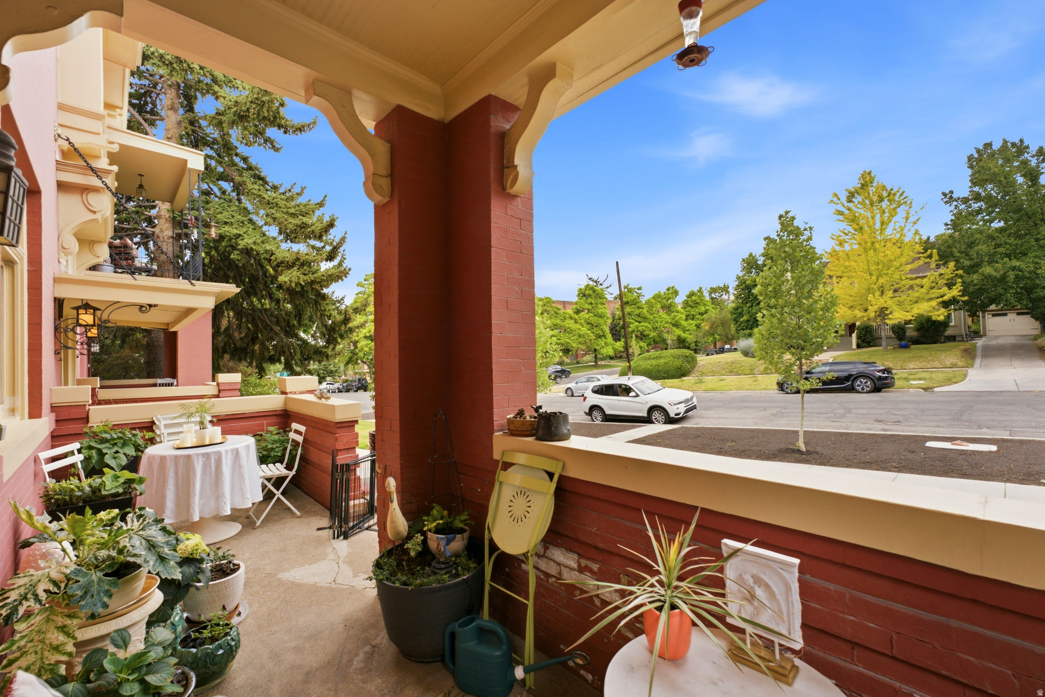 AVENUES - Residential