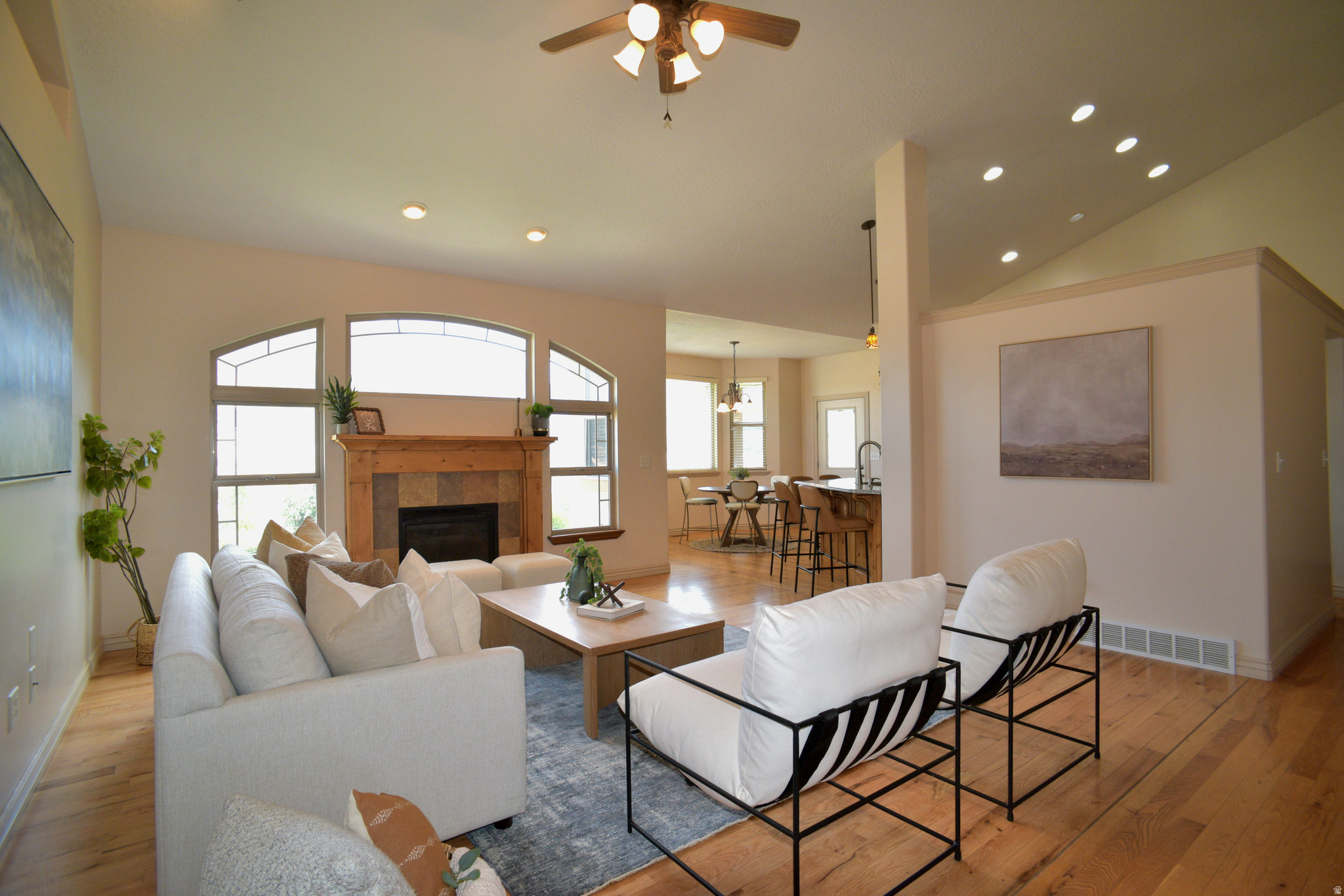 ROYAL FARMS - Residential