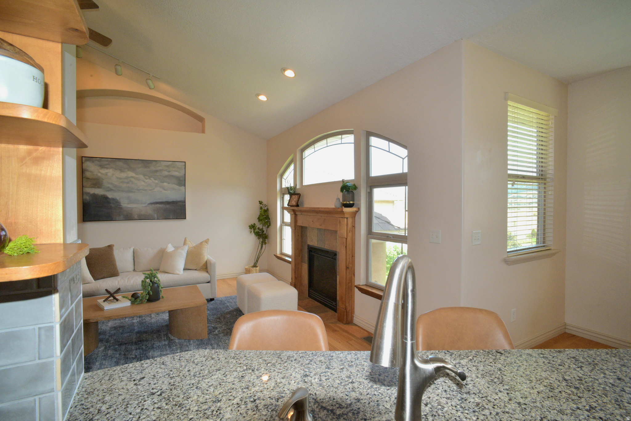 ROYAL FARMS - Residential