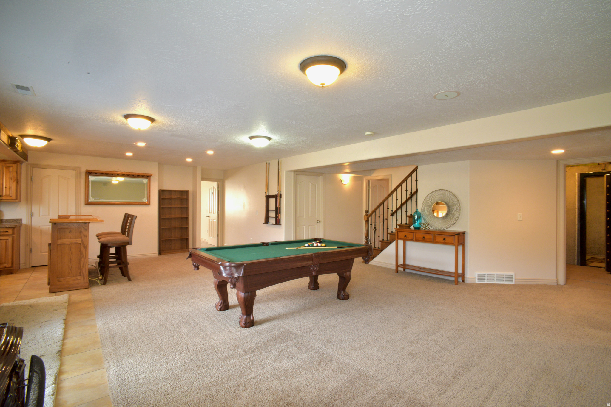 ROYAL FARMS - Residential