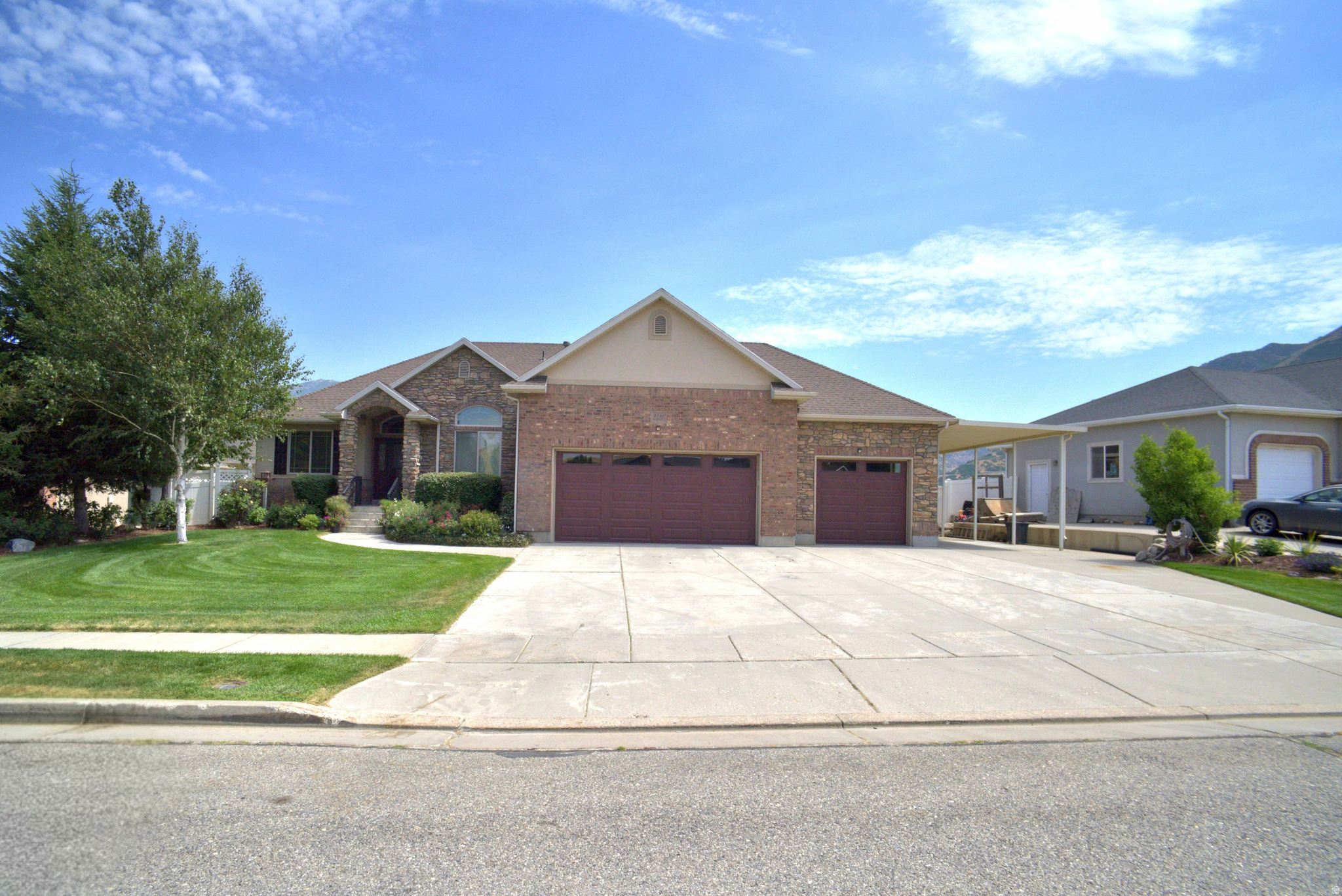 ROYAL FARMS - Residential