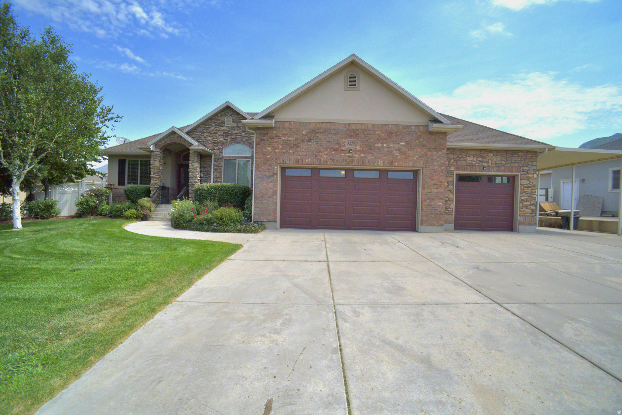 ROYAL FARMS - Residential