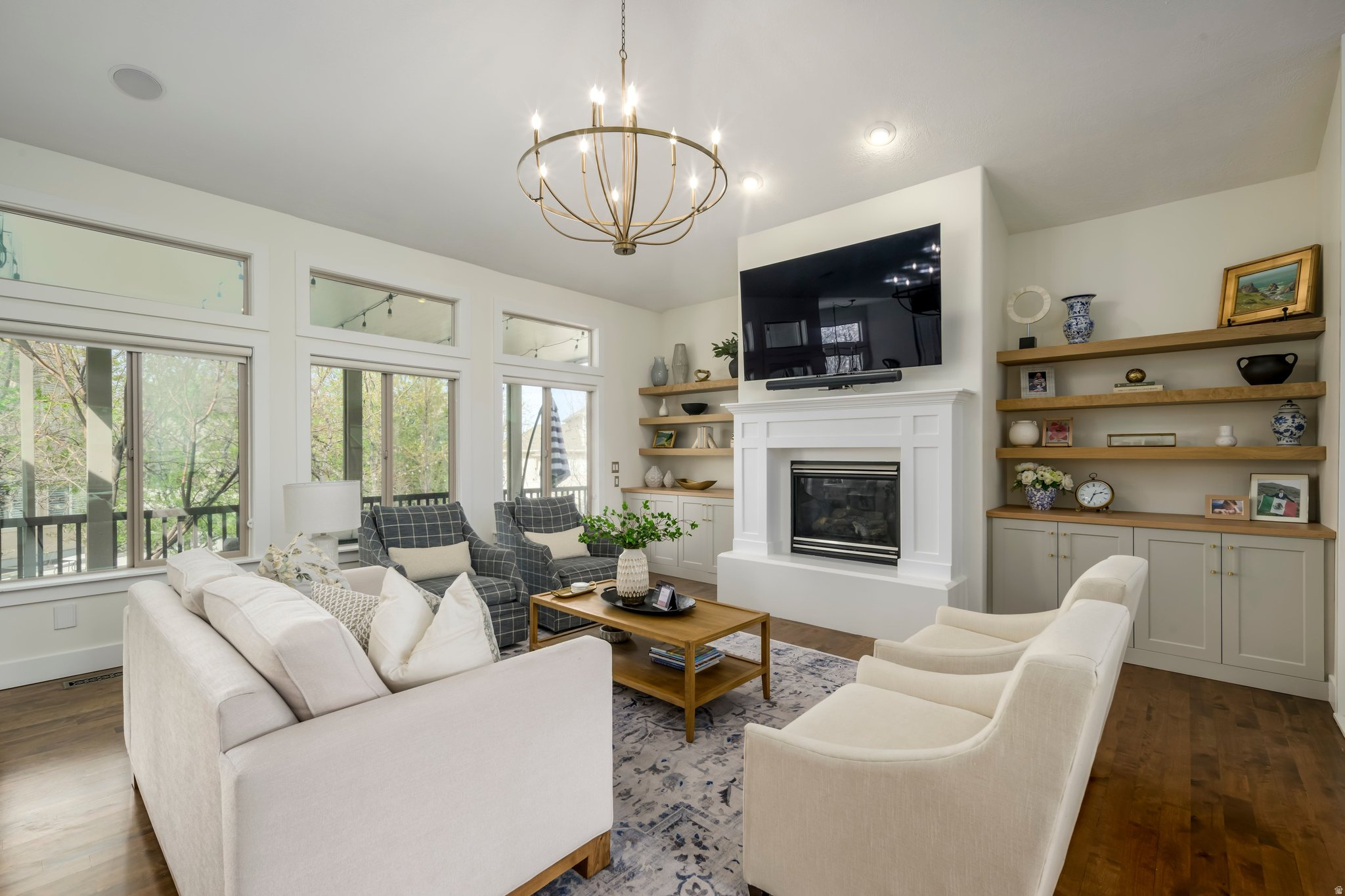 BELLEVUE - Residential