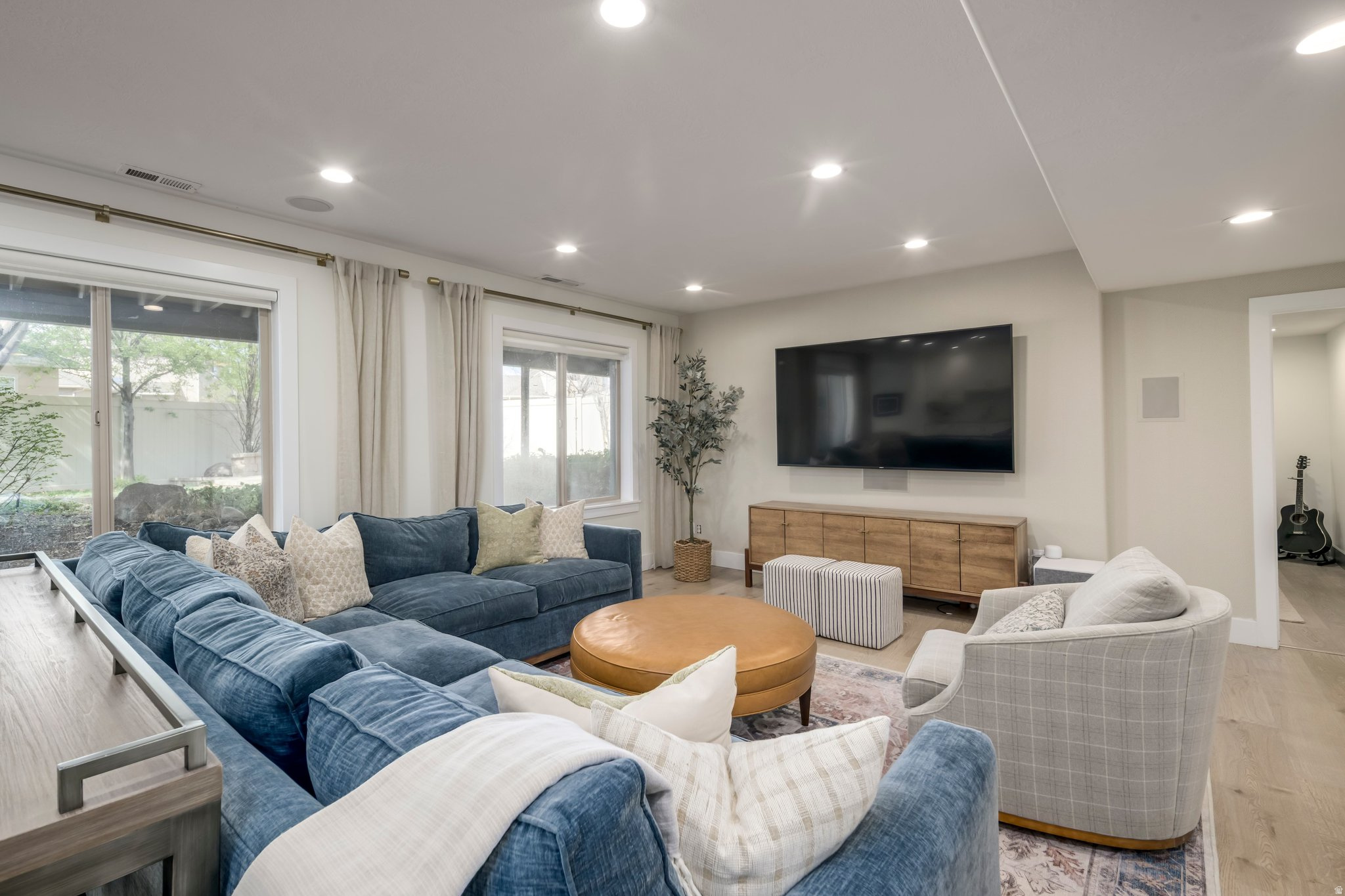 BELLEVUE - Residential