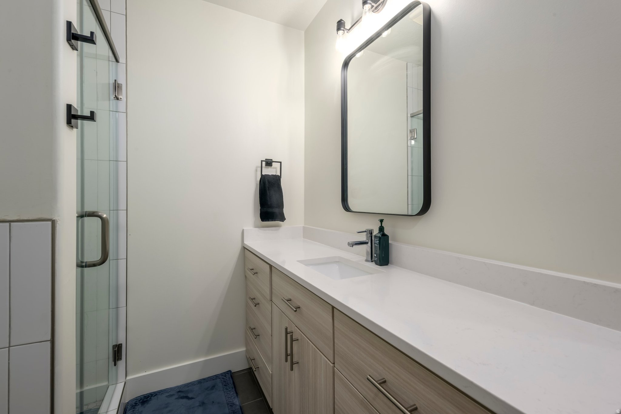 BELLEVUE - Residential