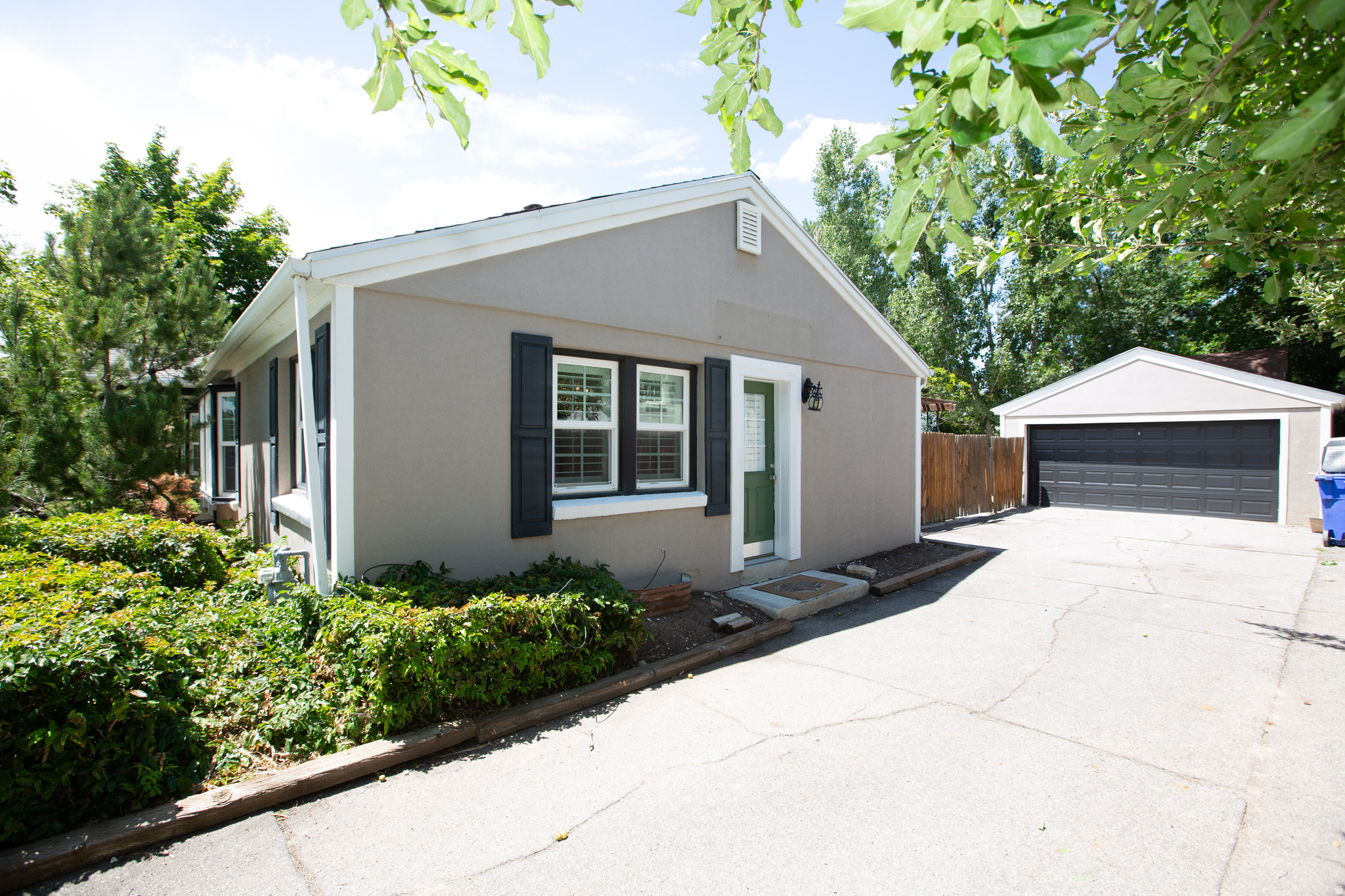 SUNNYSIDE HEIGHTS - Residential