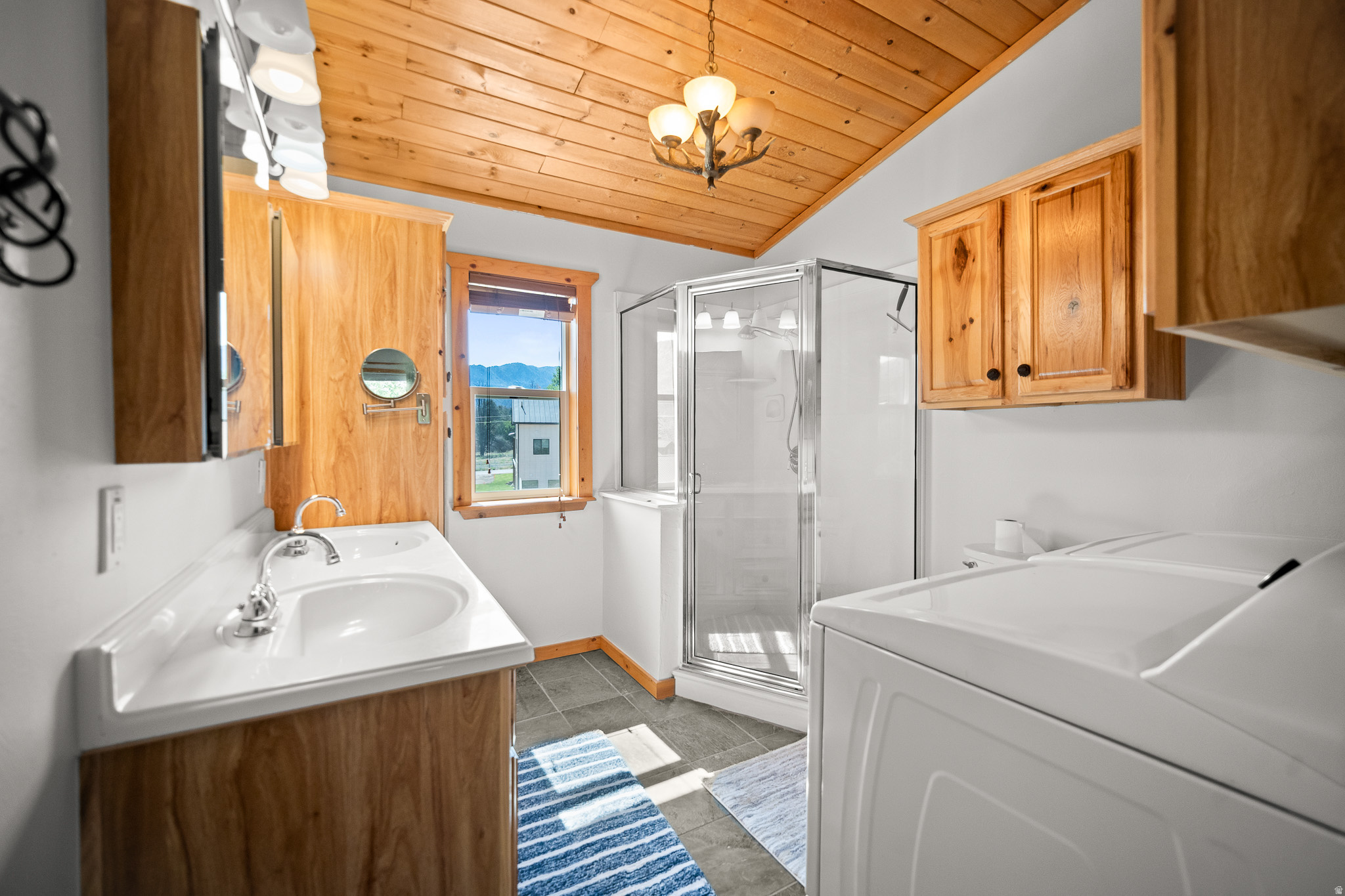 PINESTEAD 1 - Residential