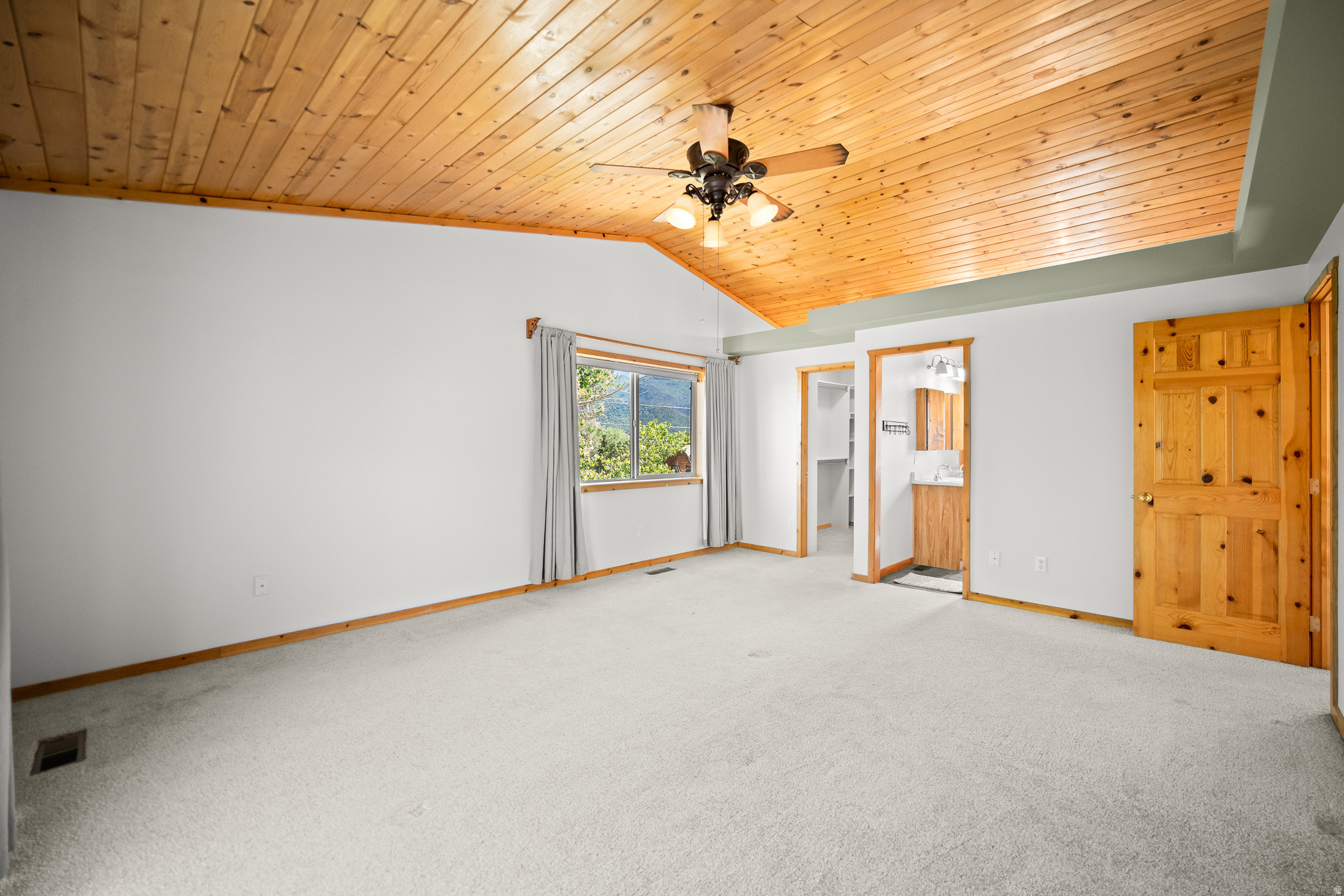 PINESTEAD 1 - Residential