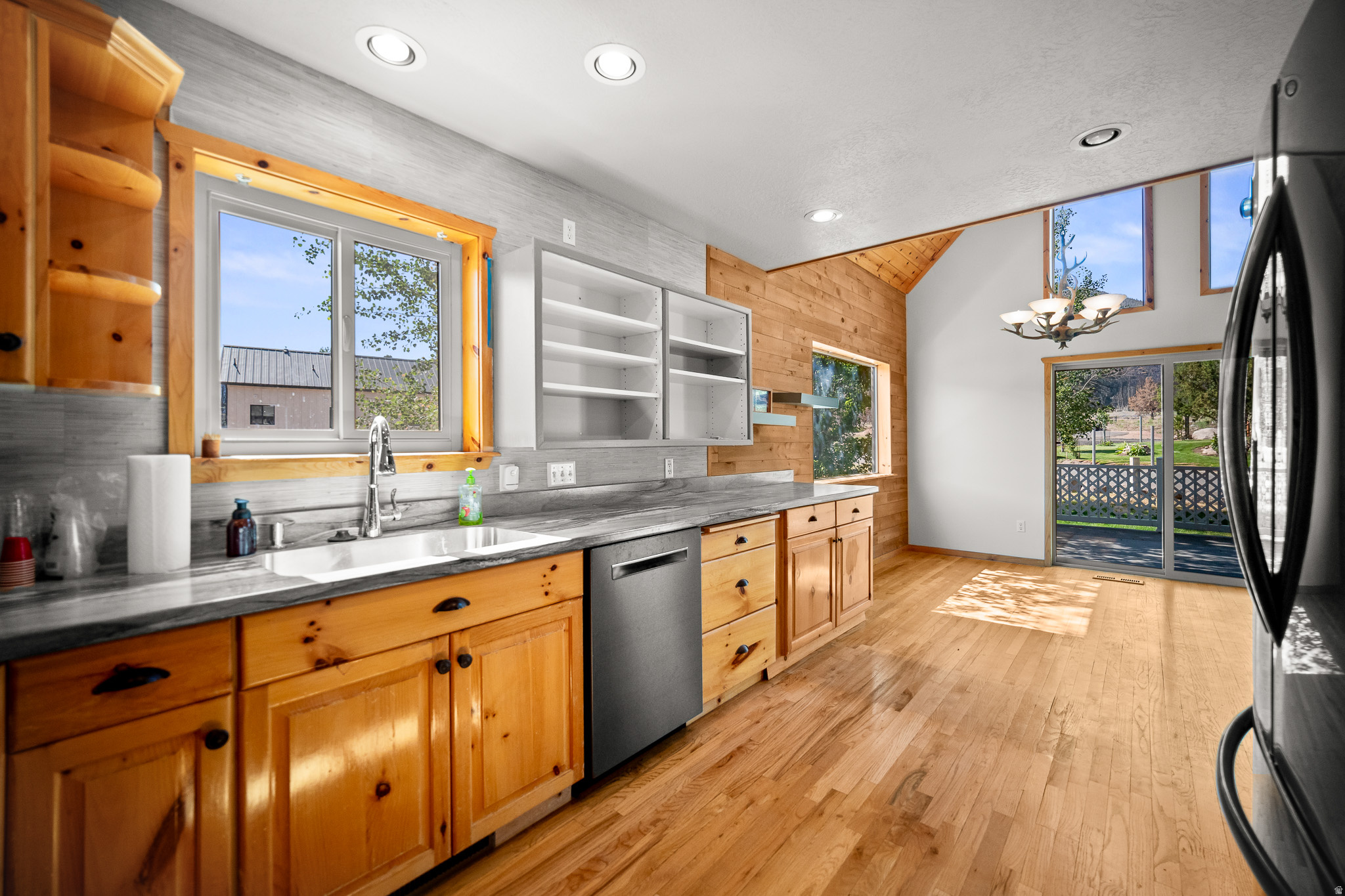 PINESTEAD 1 - Residential