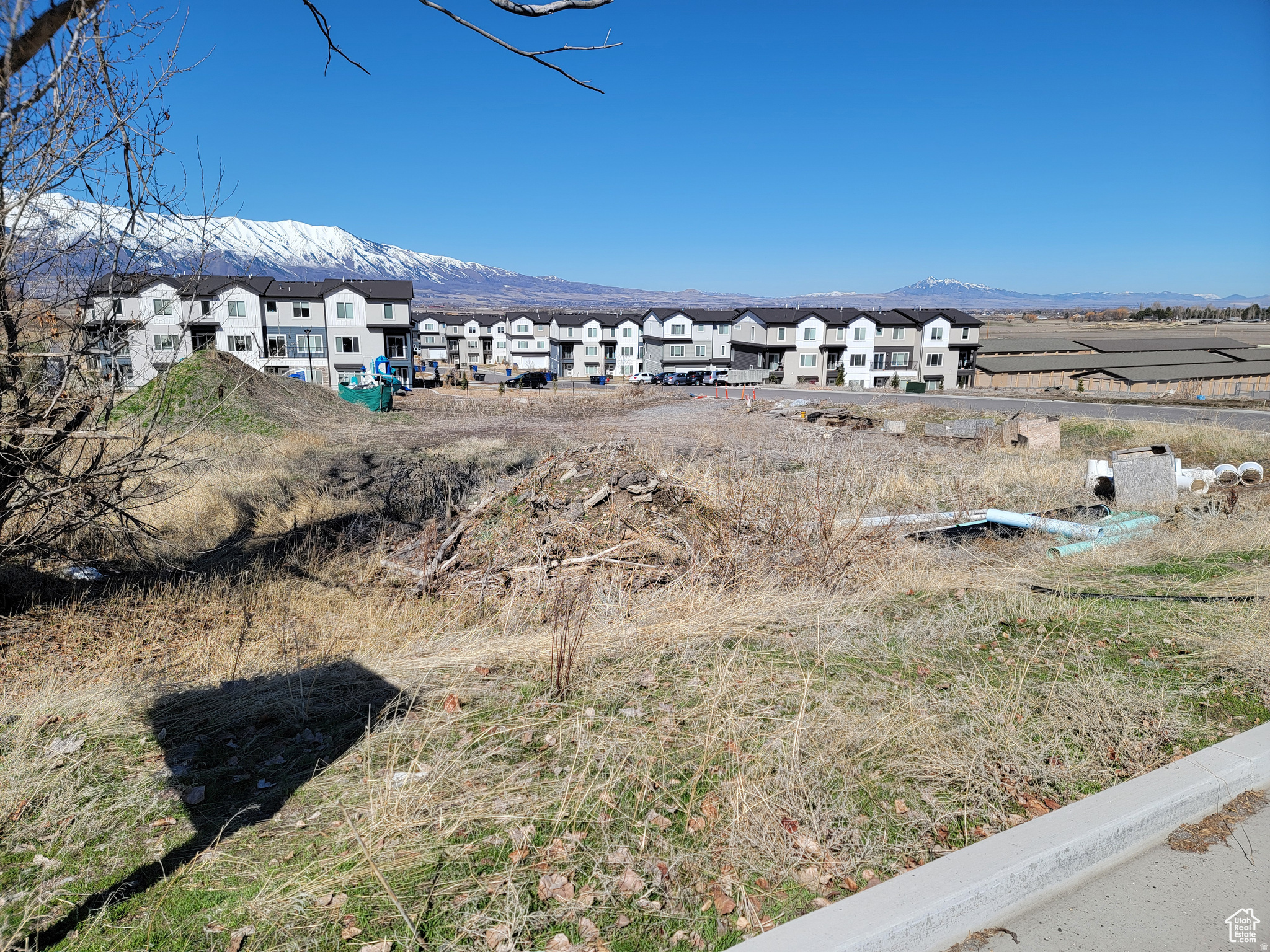 PRICE REDUCED! Amazing investment opportunity. Commercial property adjacent to over 70 townhomes and Highway 165! Possibilities are endless with easy access to Highway 165 with 16,000 vehicles passing by every day.