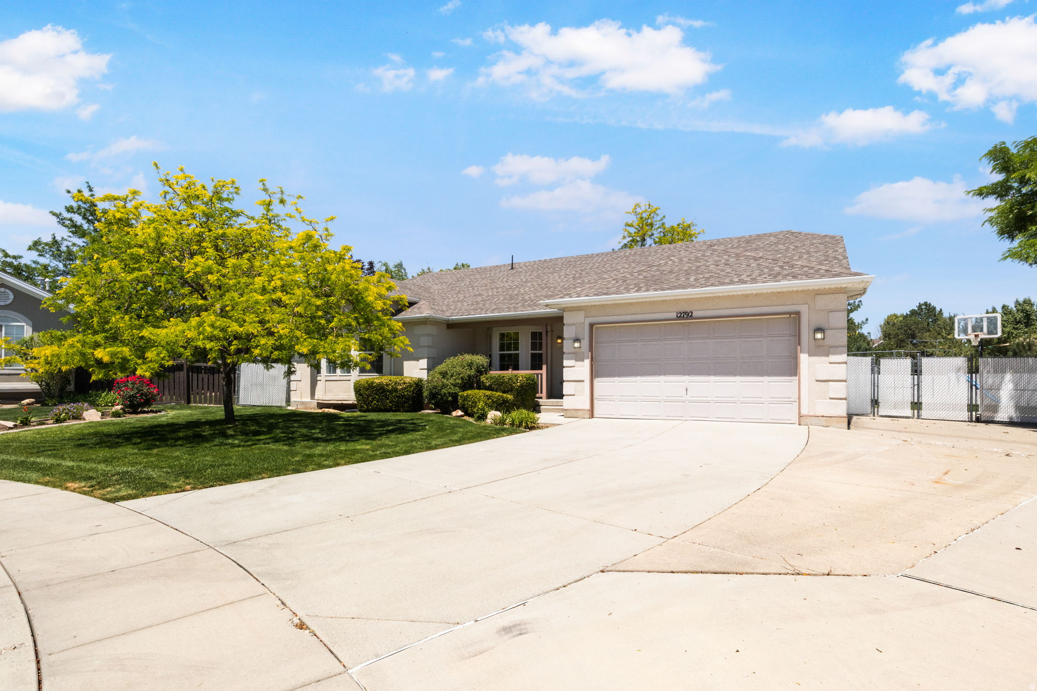 RIVERTON VILLAGE - Residential