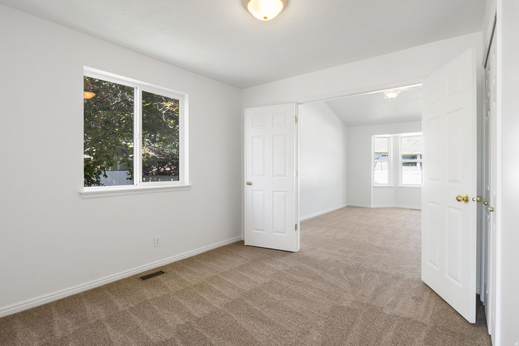 RIVERTON VILLAGE - Residential