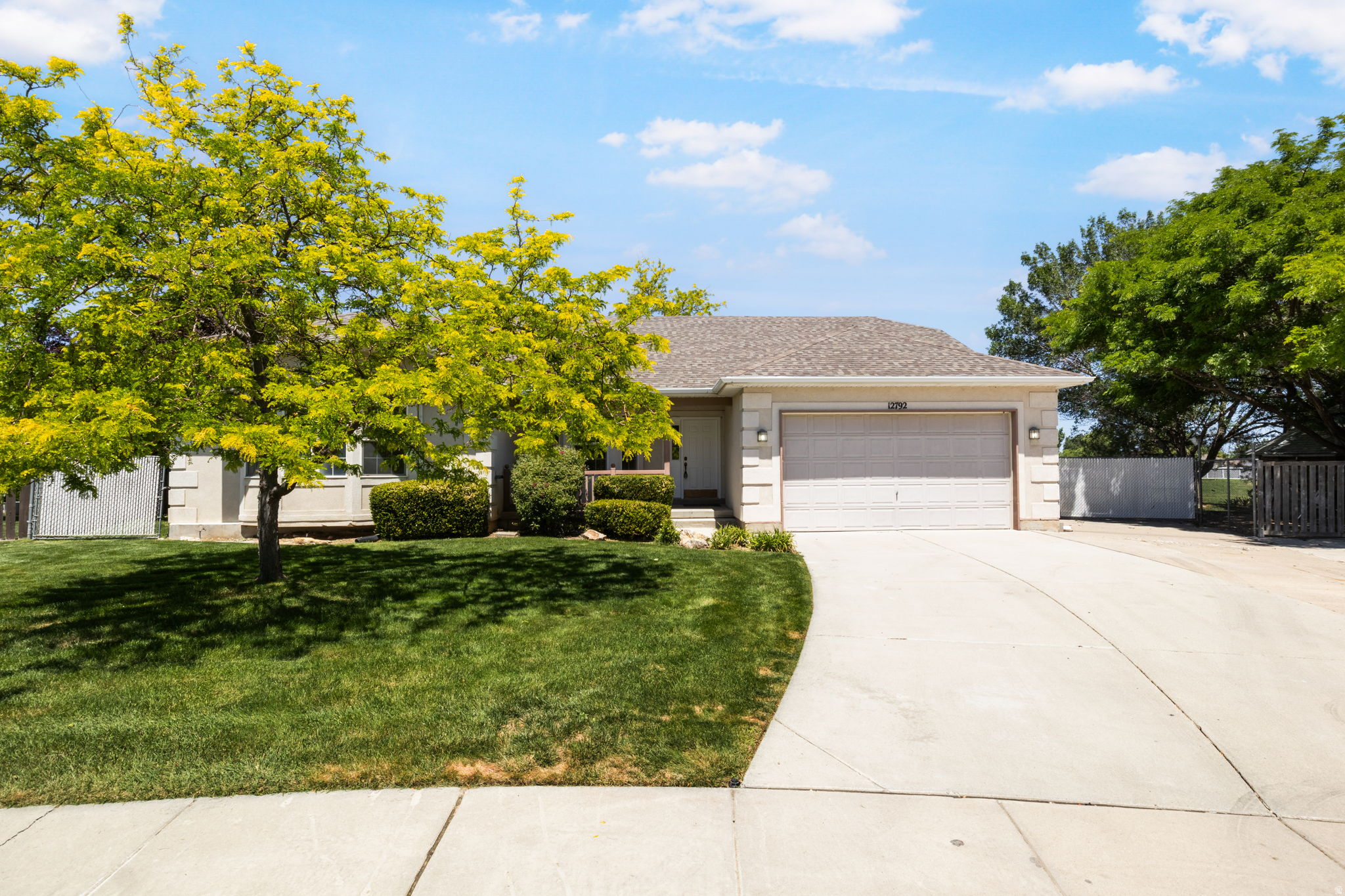RIVERTON VILLAGE - Residential