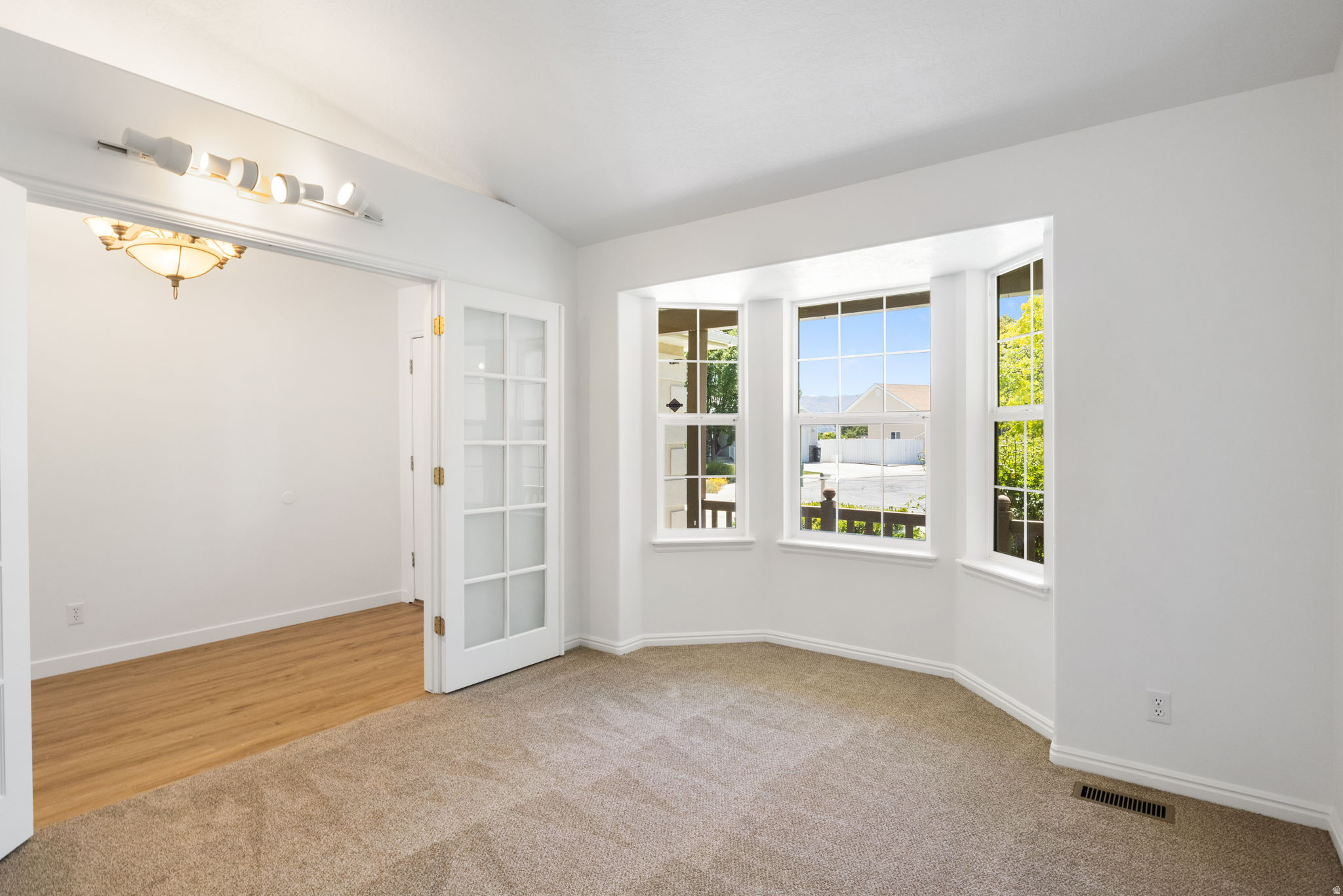 RIVERTON VILLAGE - Residential