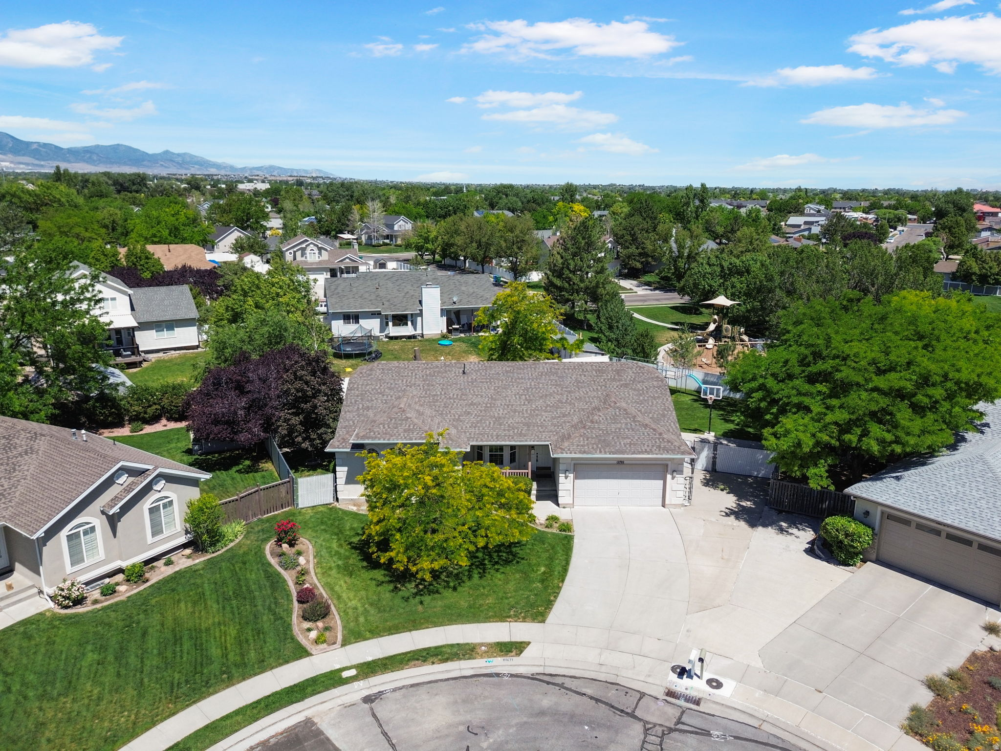 RIVERTON VILLAGE - Residential
