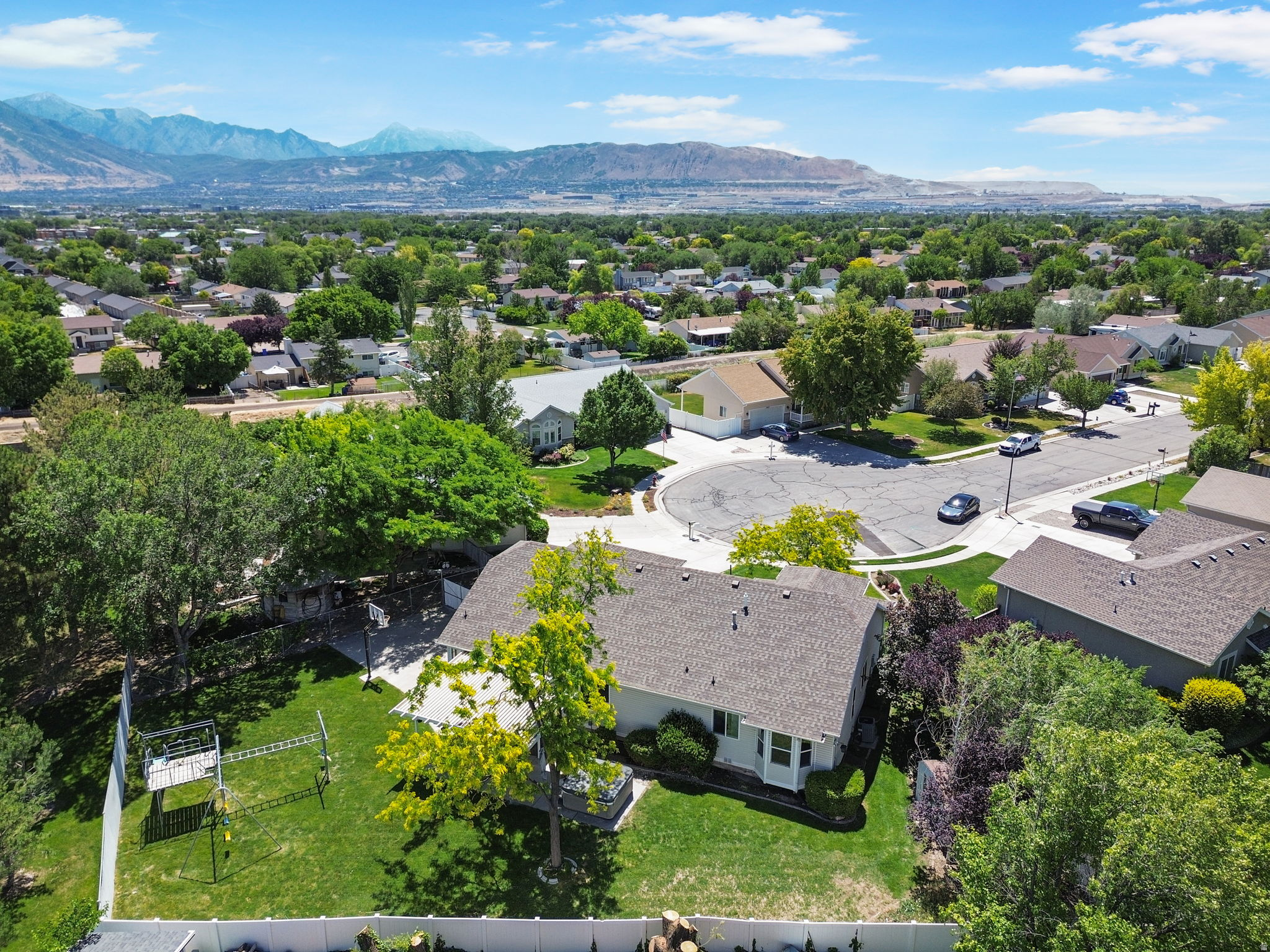 RIVERTON VILLAGE - Residential