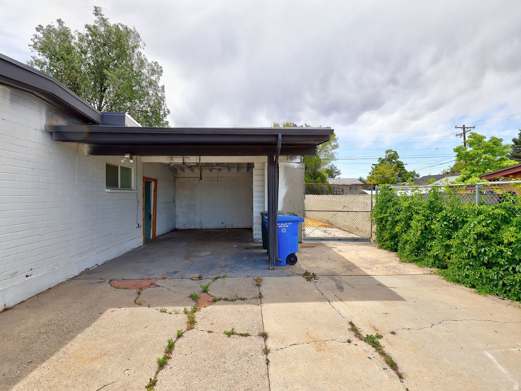 CLEARVIEW HOMES - Residential