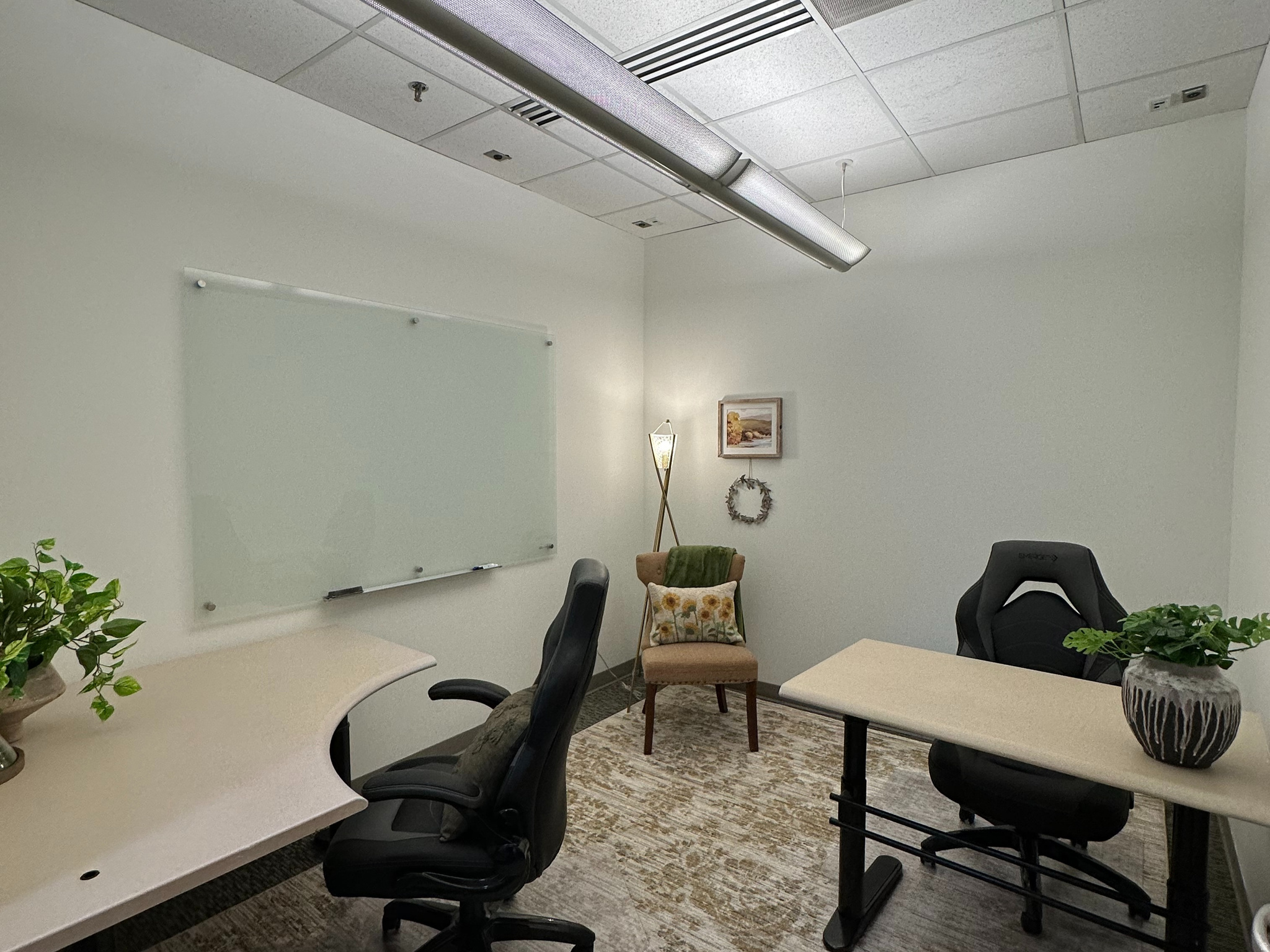NOVELL BUSINESS PARK PUD - Commercial Lease