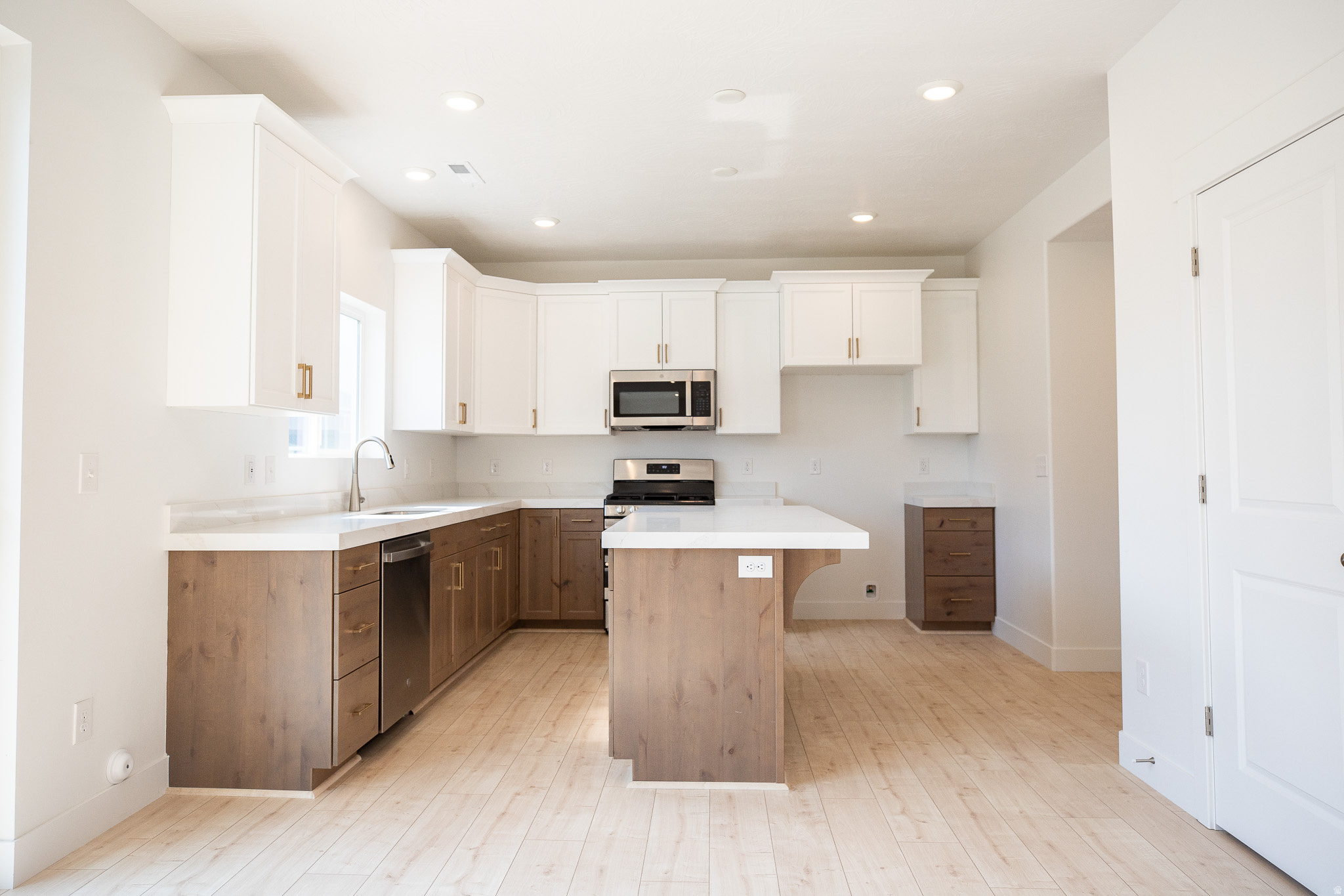 ARROWHEAD SPRINGS - Residential