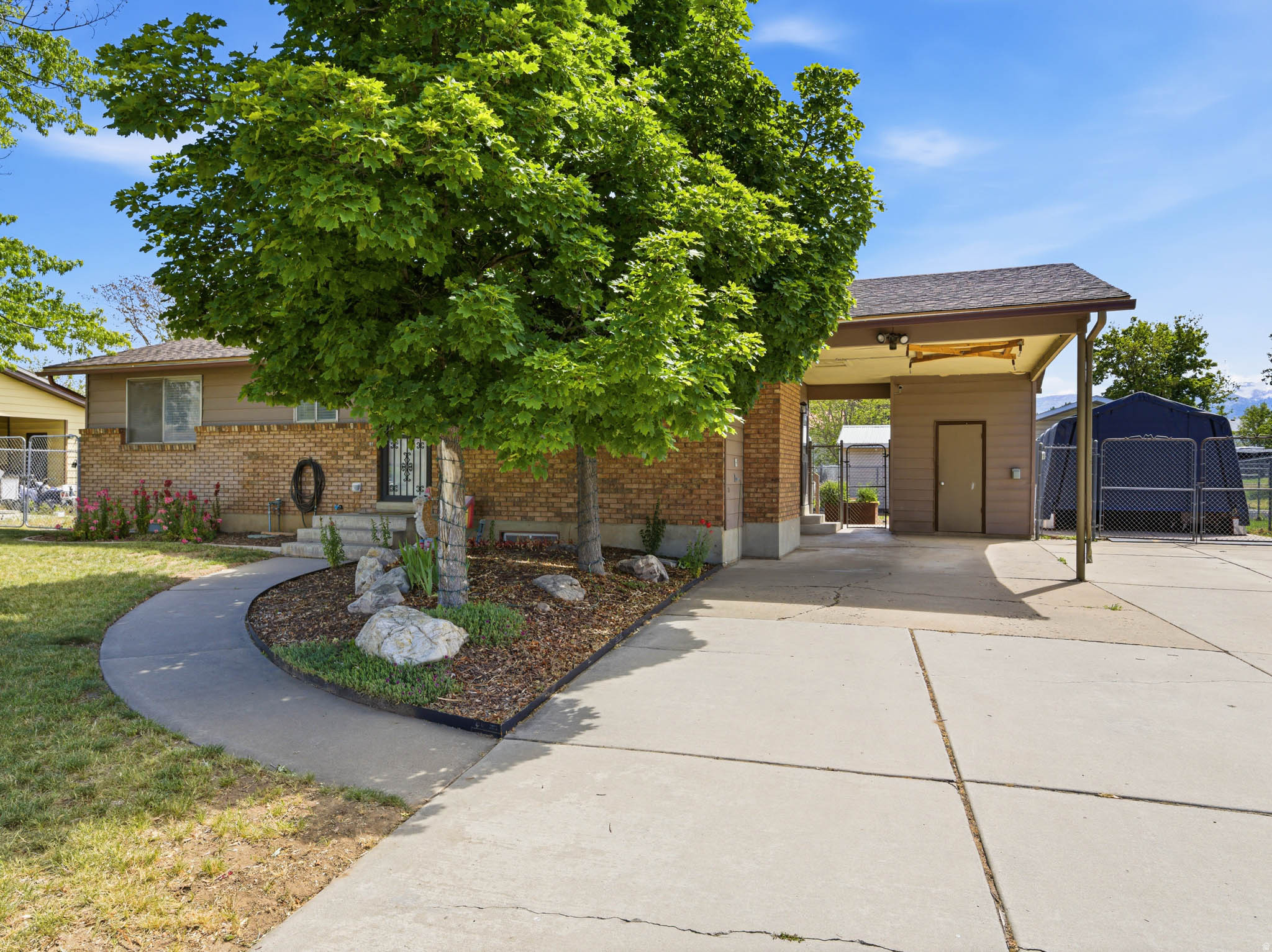 GREENHILL ACRE - Residential