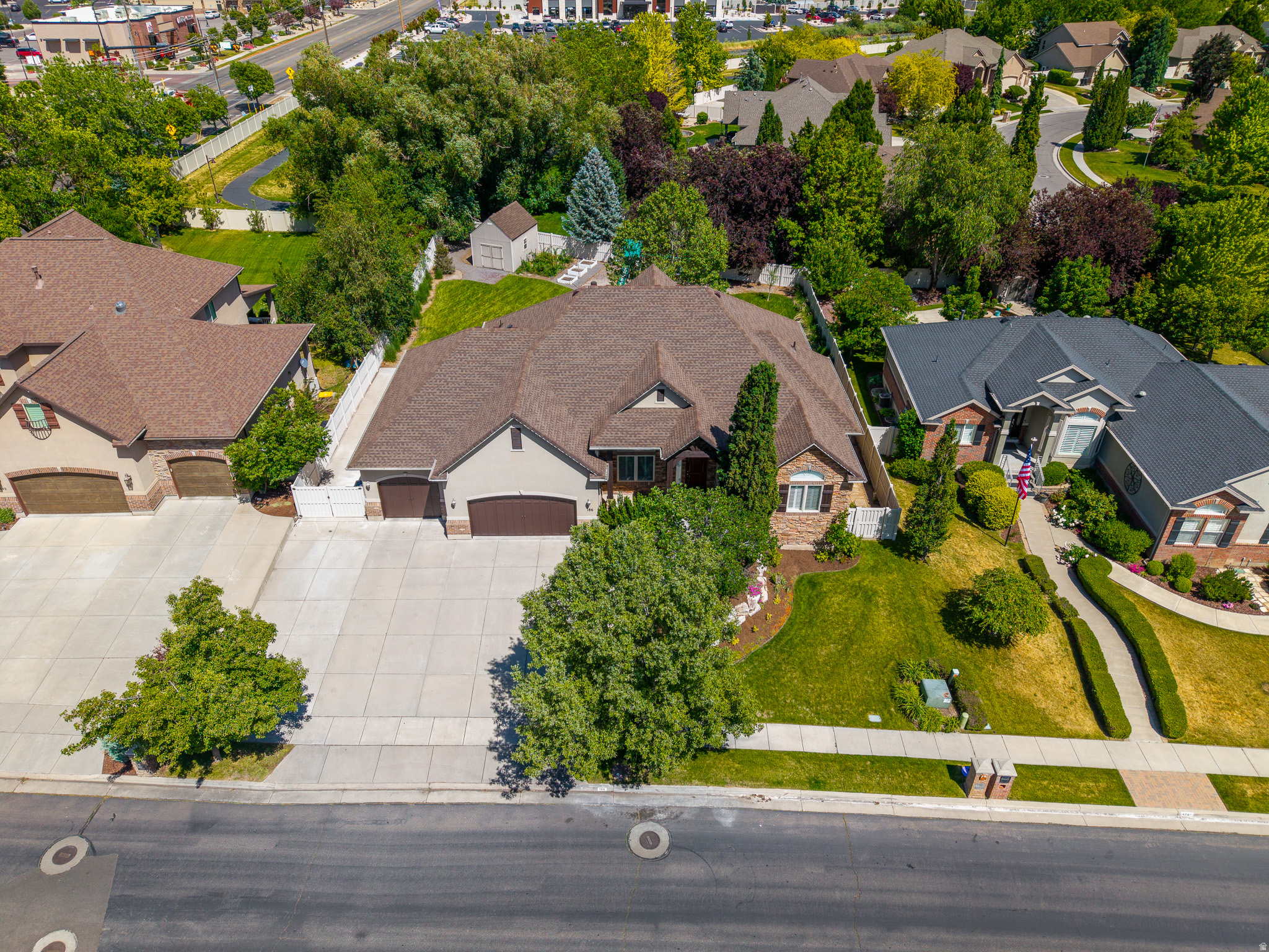 MOUNTAIN VISTAS - Residential