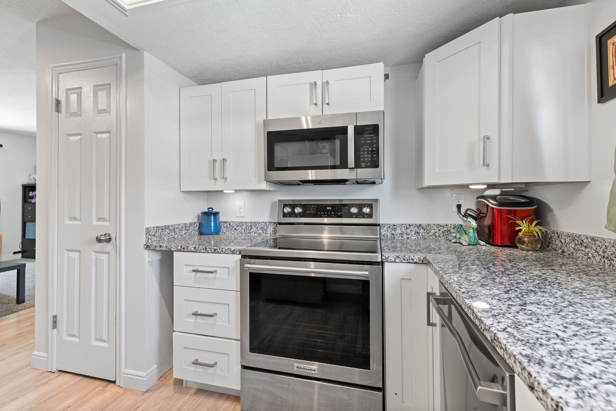 MILLCREEK MANOR - Residential