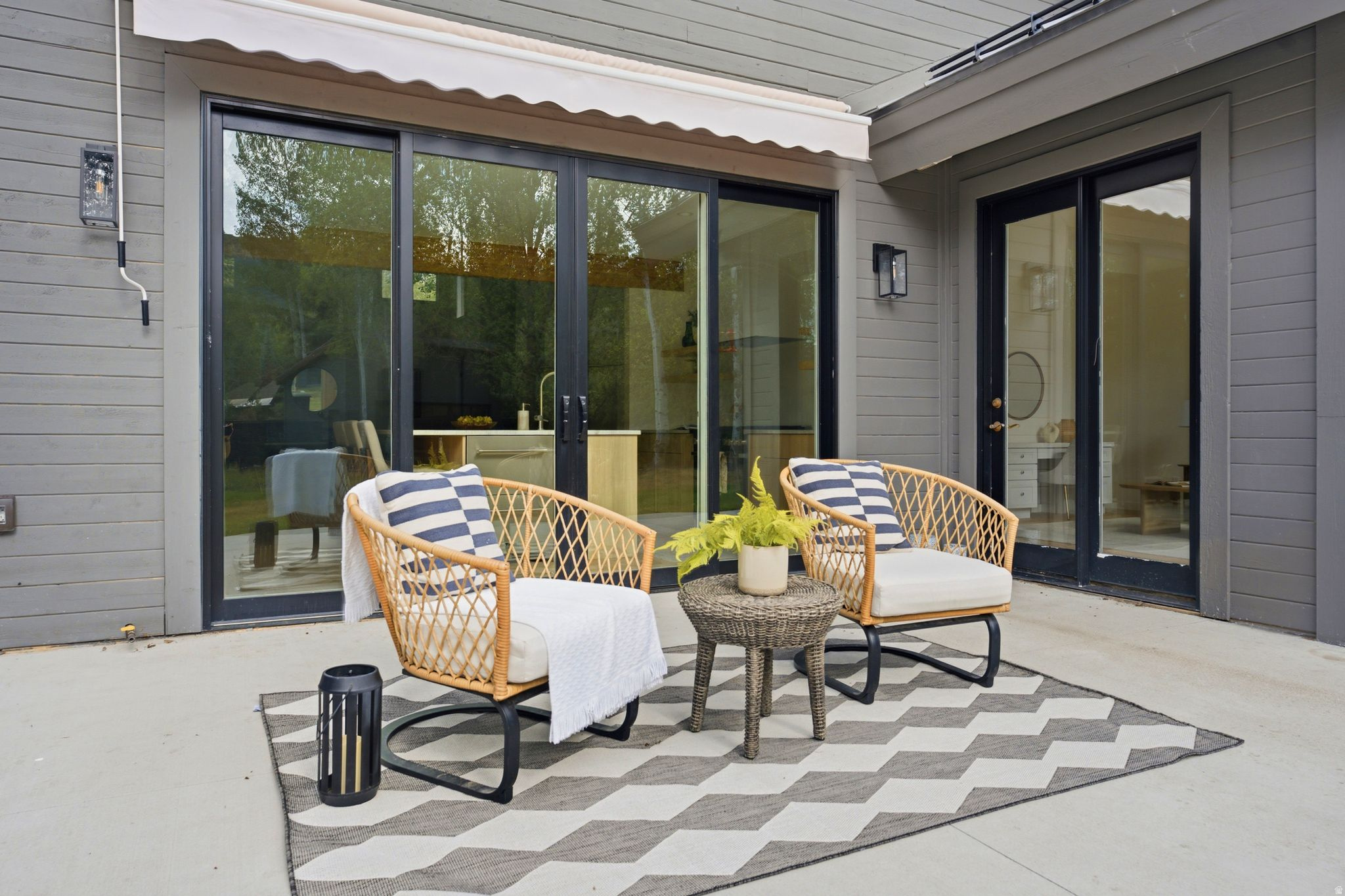 SILVER SPRINGS - Residential