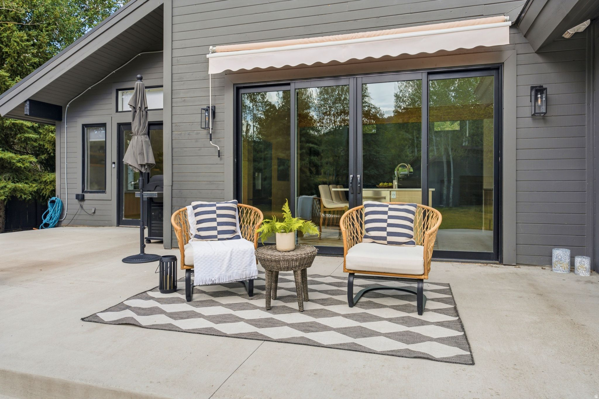 SILVER SPRINGS - Residential