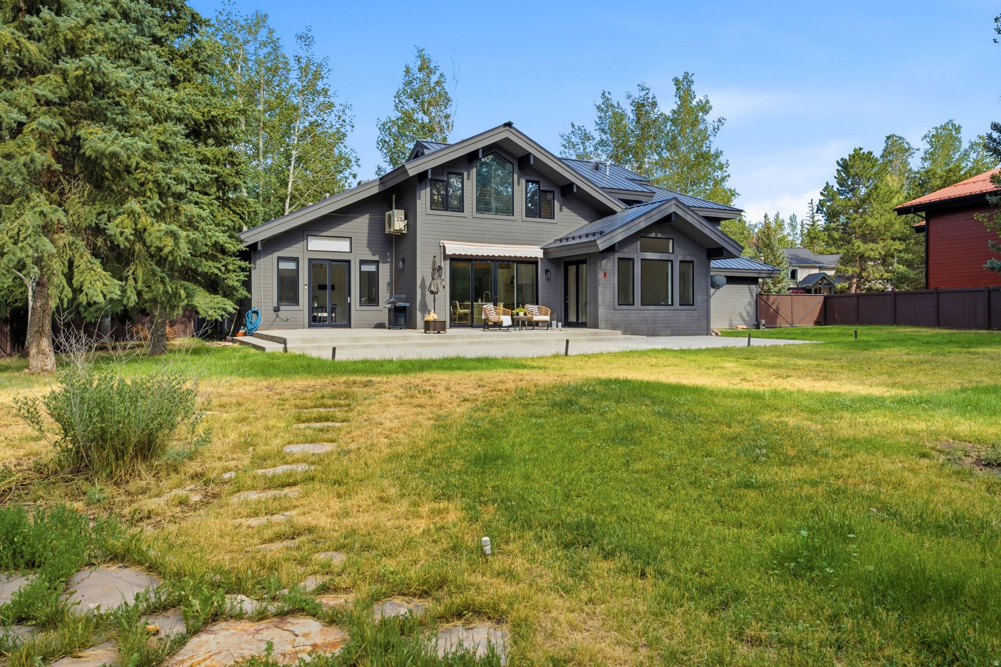 SILVER SPRINGS - Residential