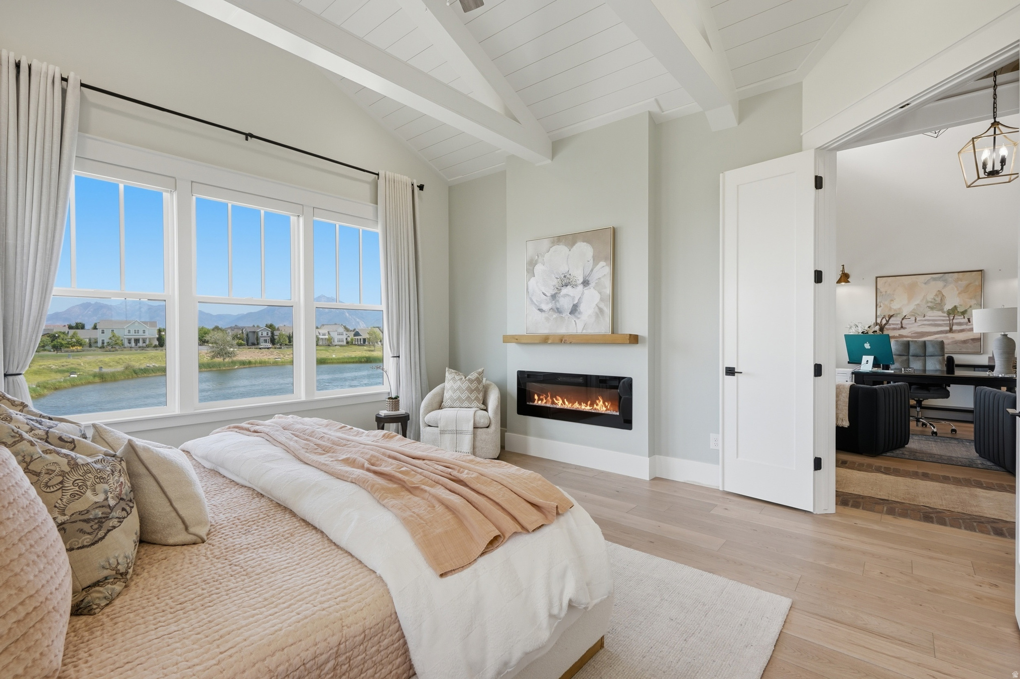 DAYBREAK LAKE ISLAND - Residential